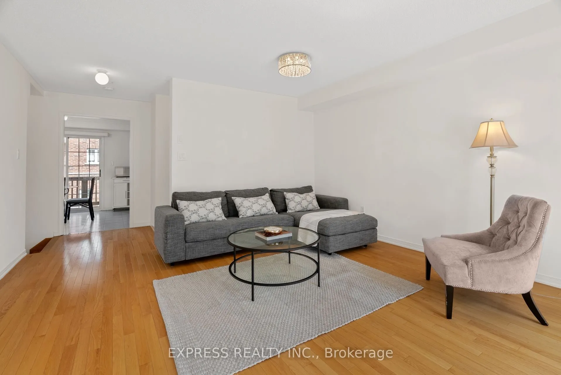 104 Prince Charles Way