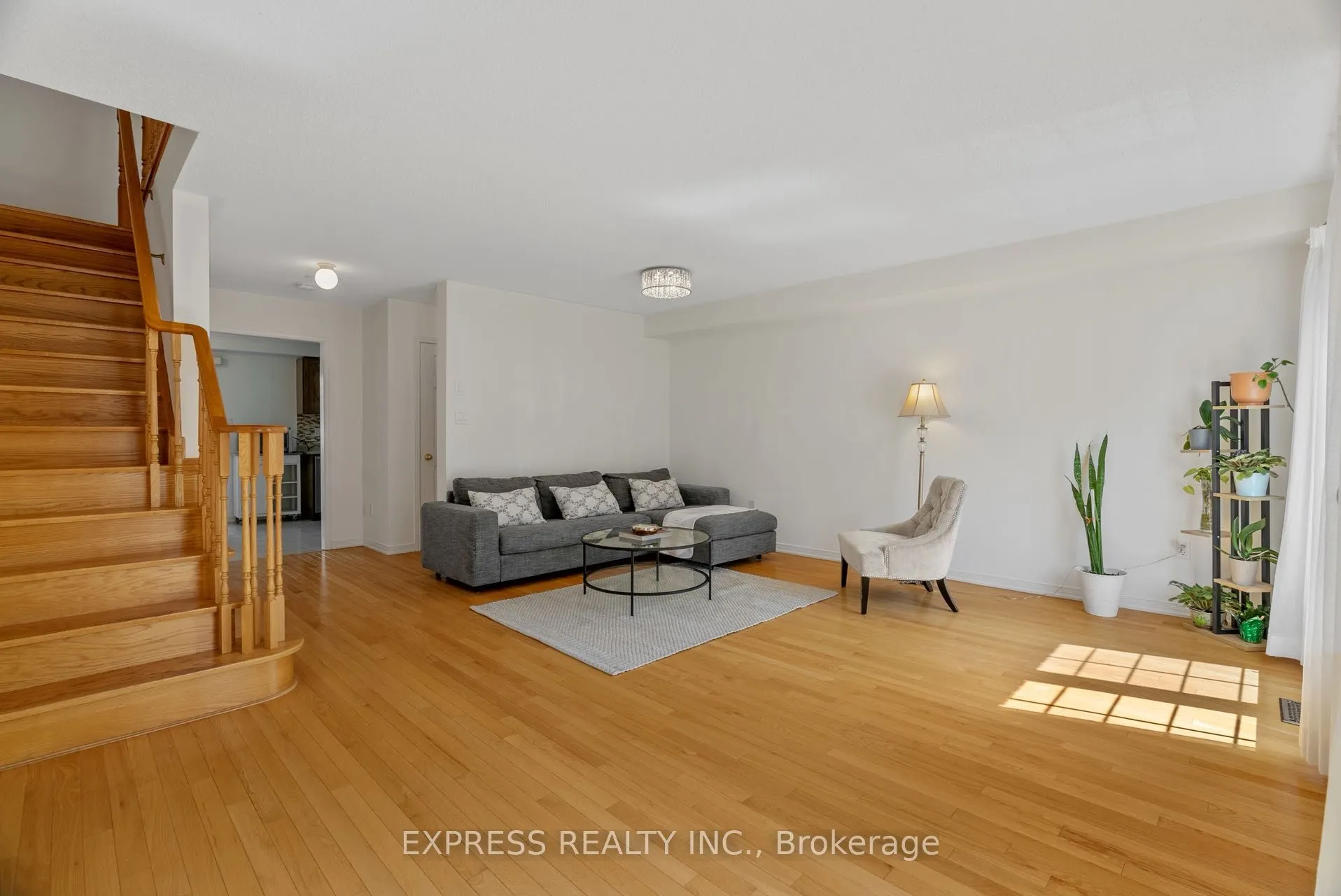 104 Prince Charles Way