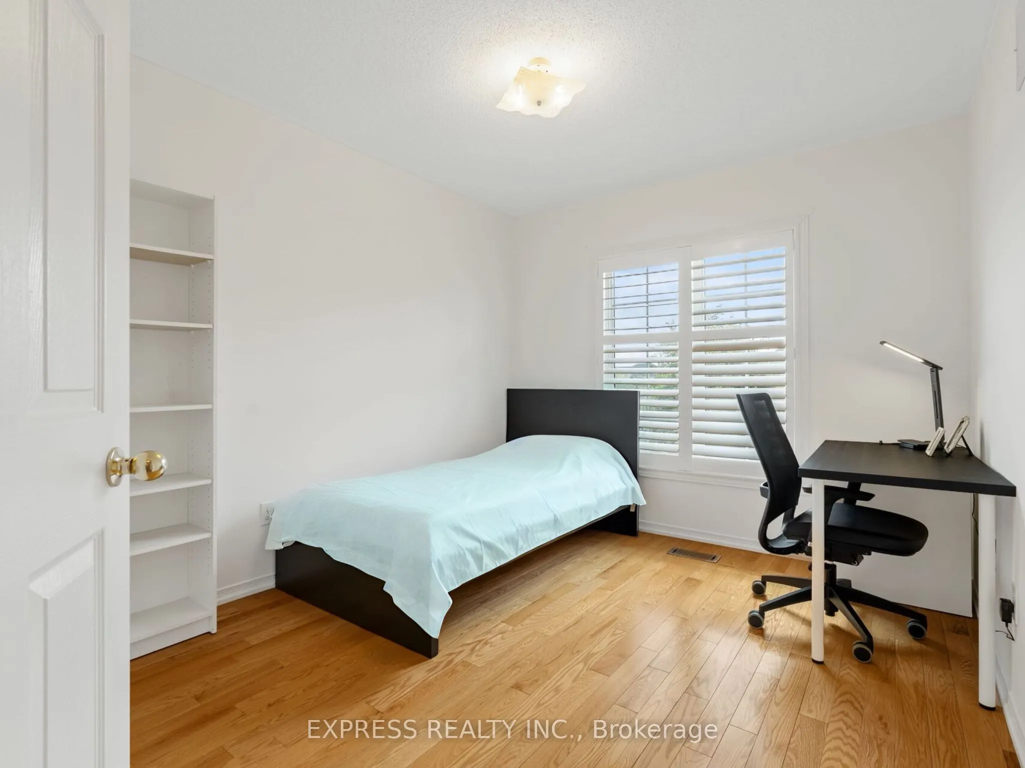 104 Prince Charles Way