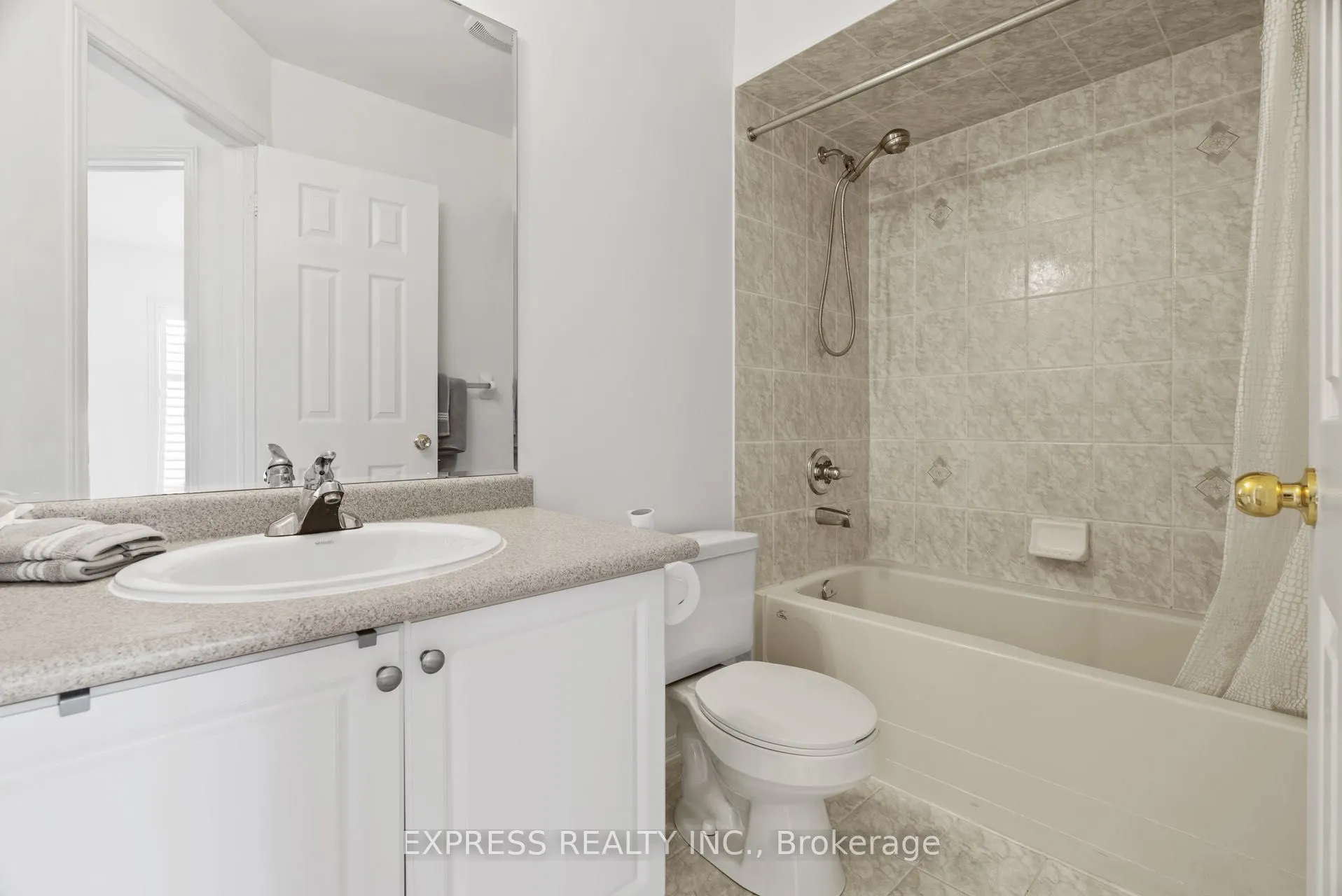 104 Prince Charles Way