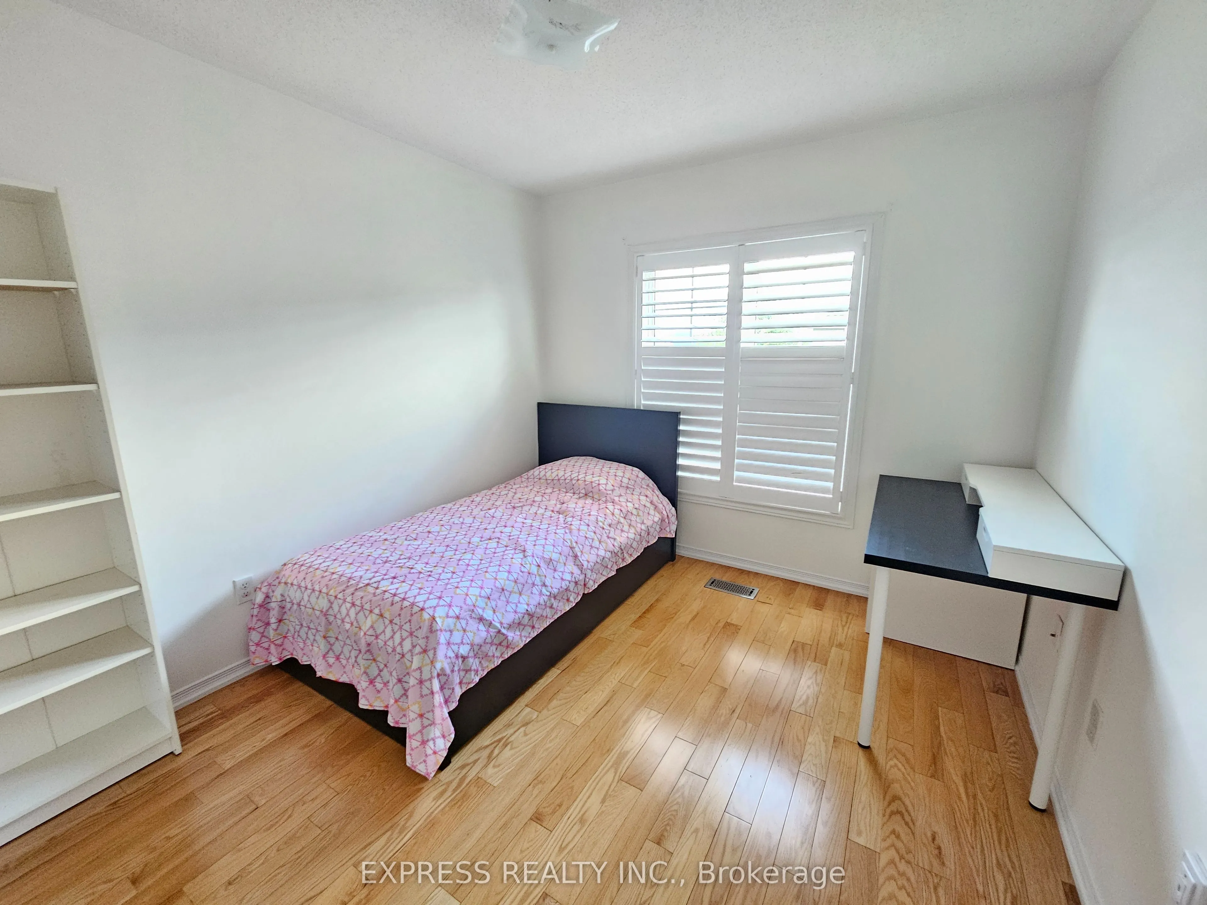 104 Prince Charles Way
