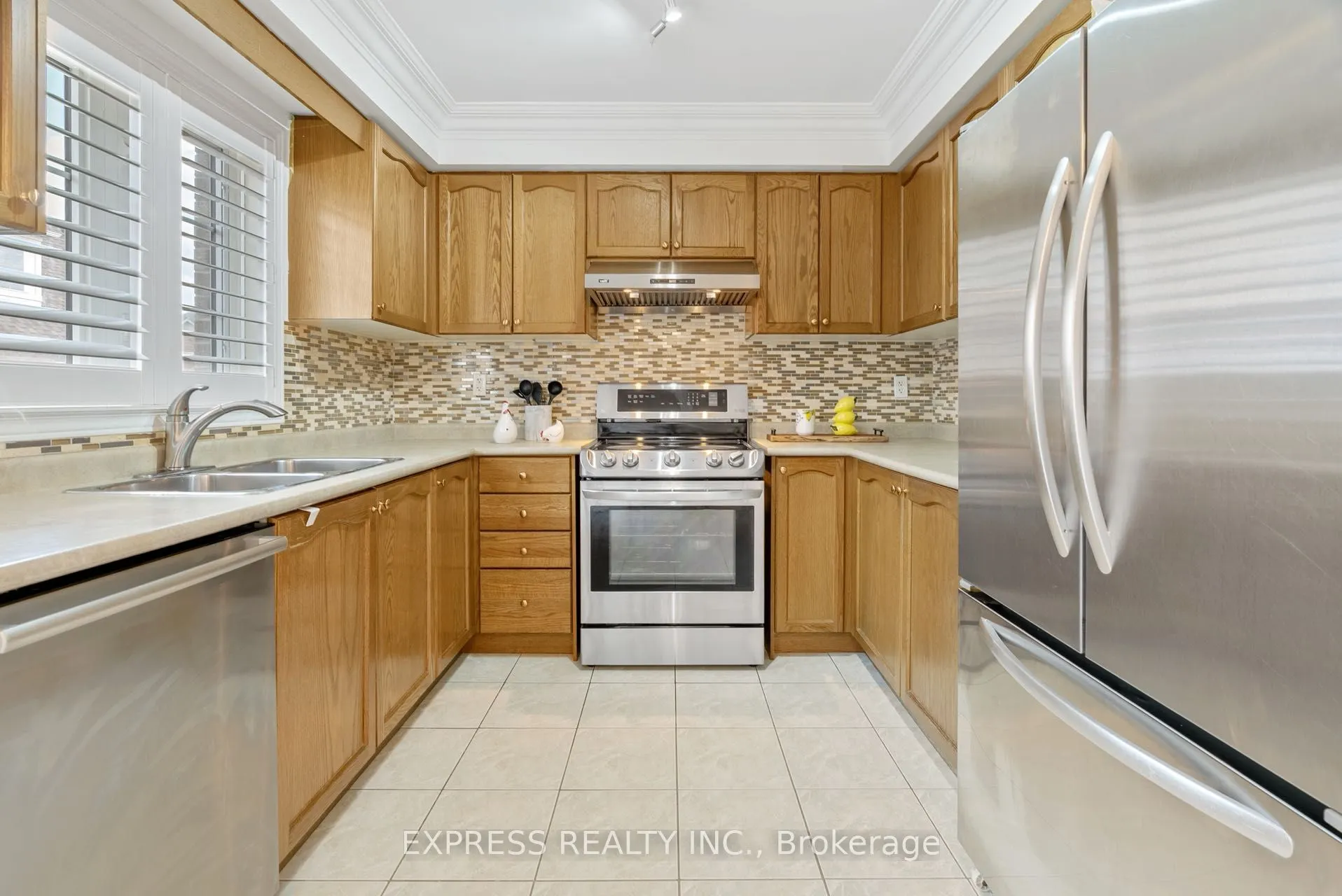104 Prince Charles Way