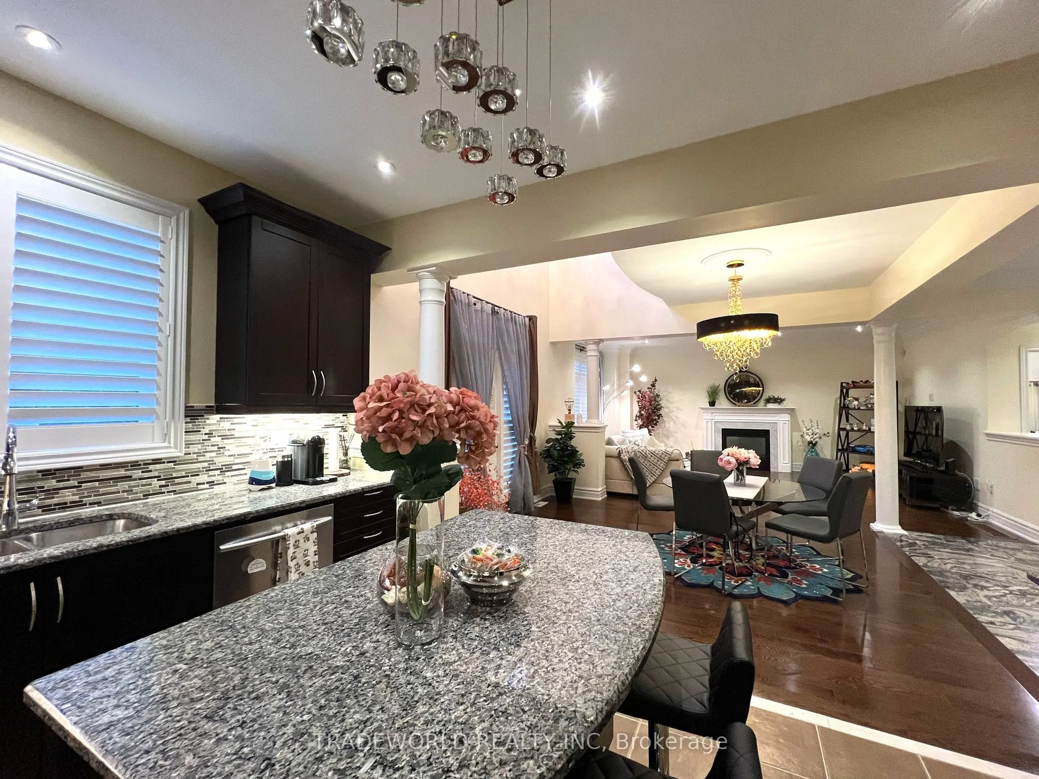 73 Glengordon Crescent