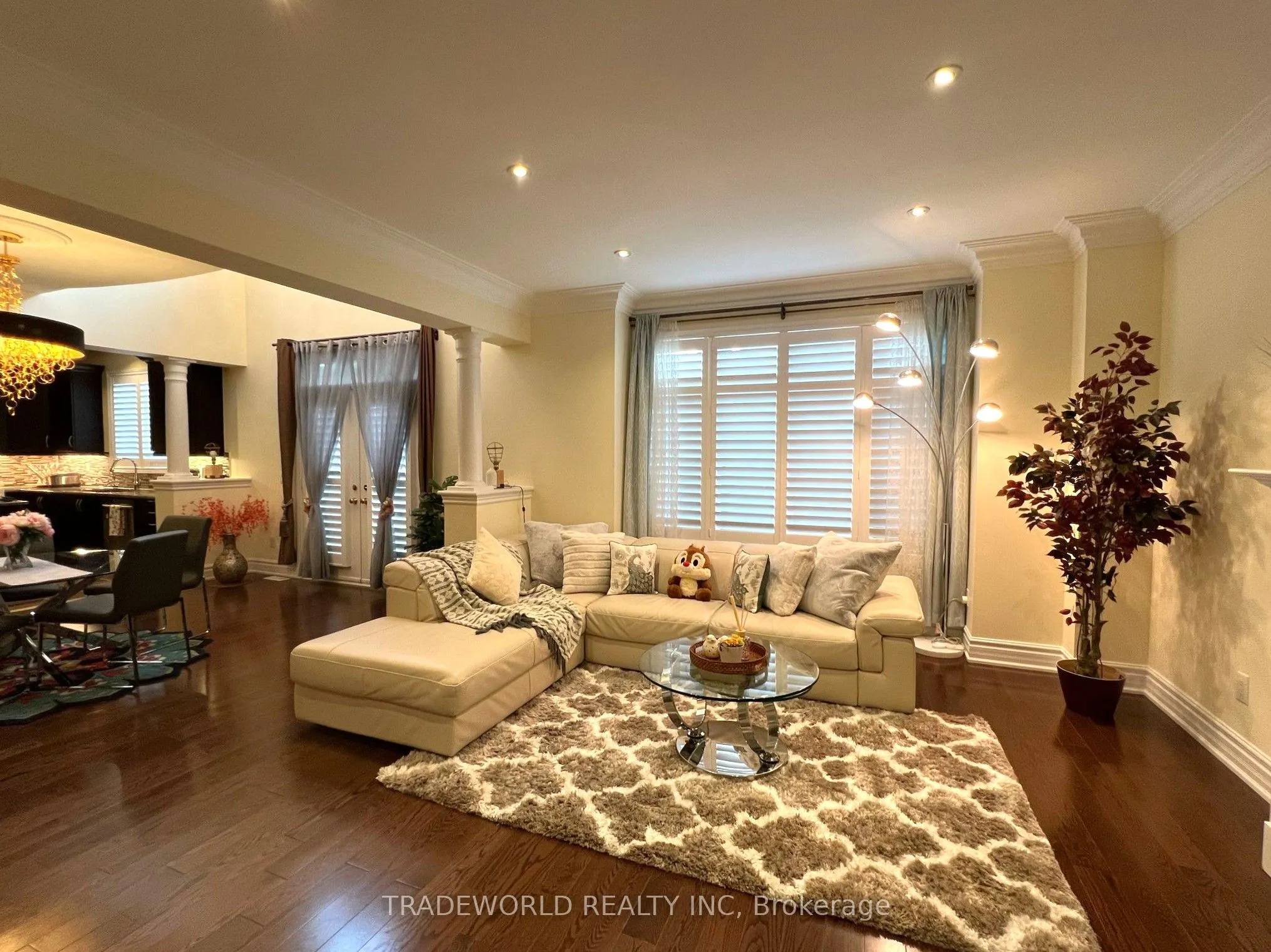 73 Glengordon Crescent