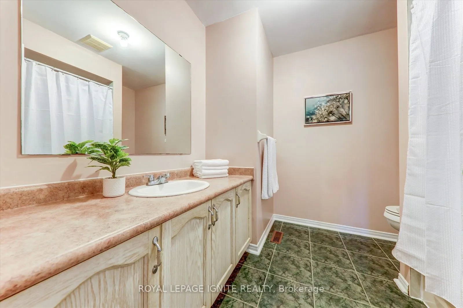 218 Sophia Road