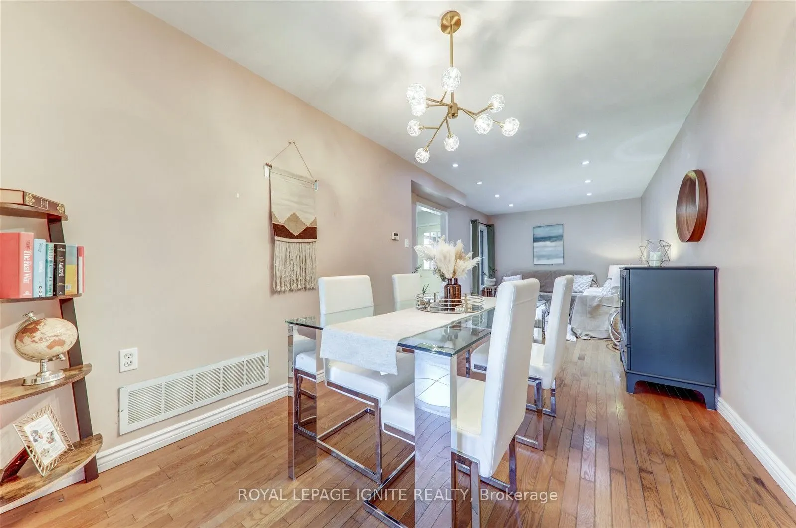 218 Sophia Road