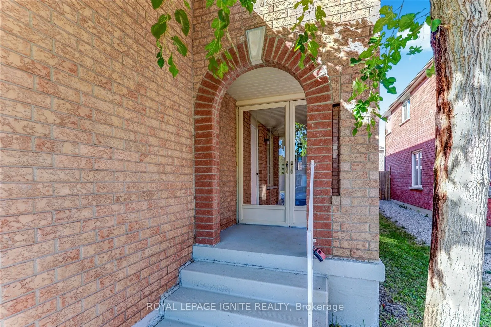 218 Sophia Road