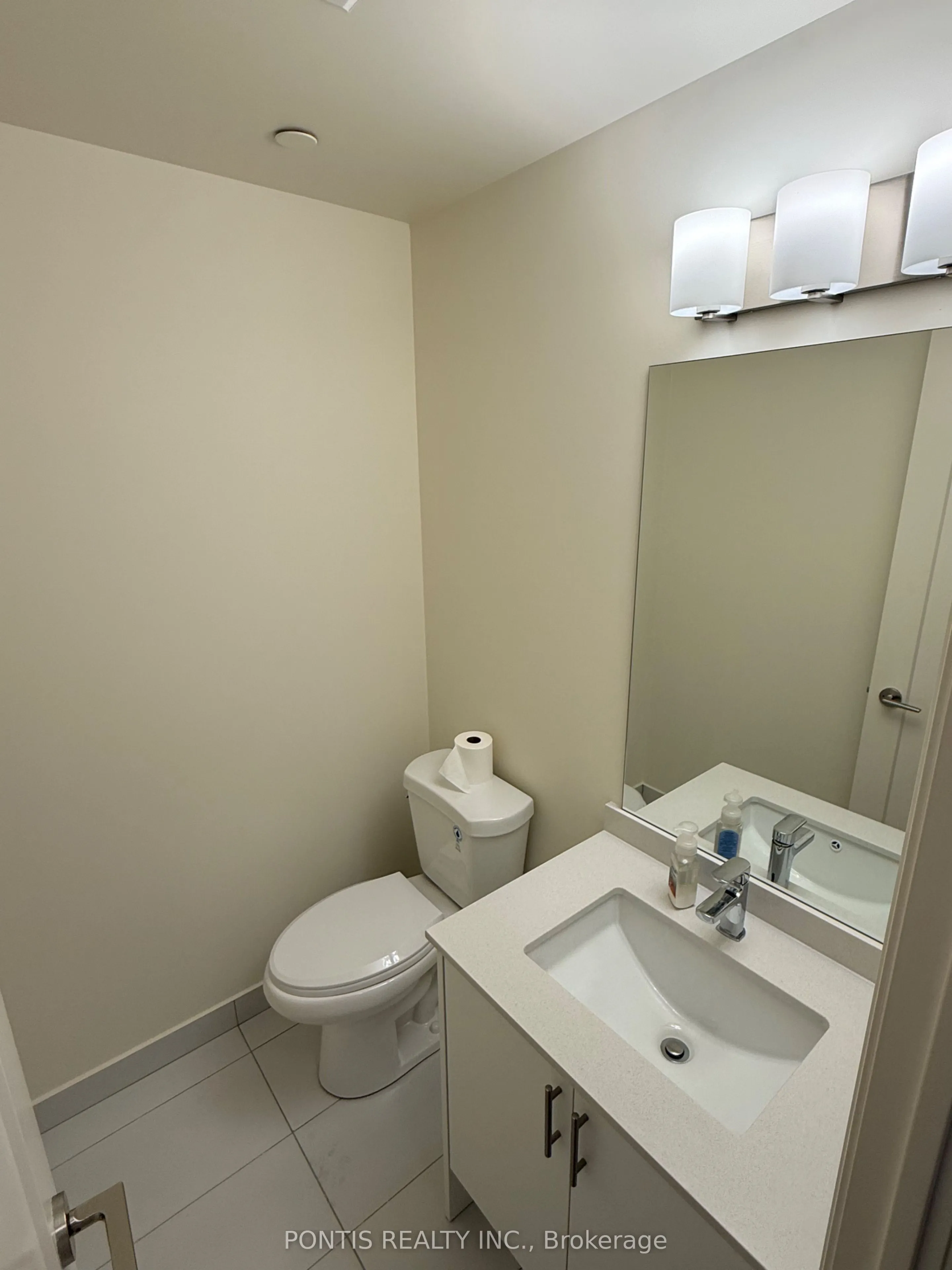 8960 Jane Street N, #234