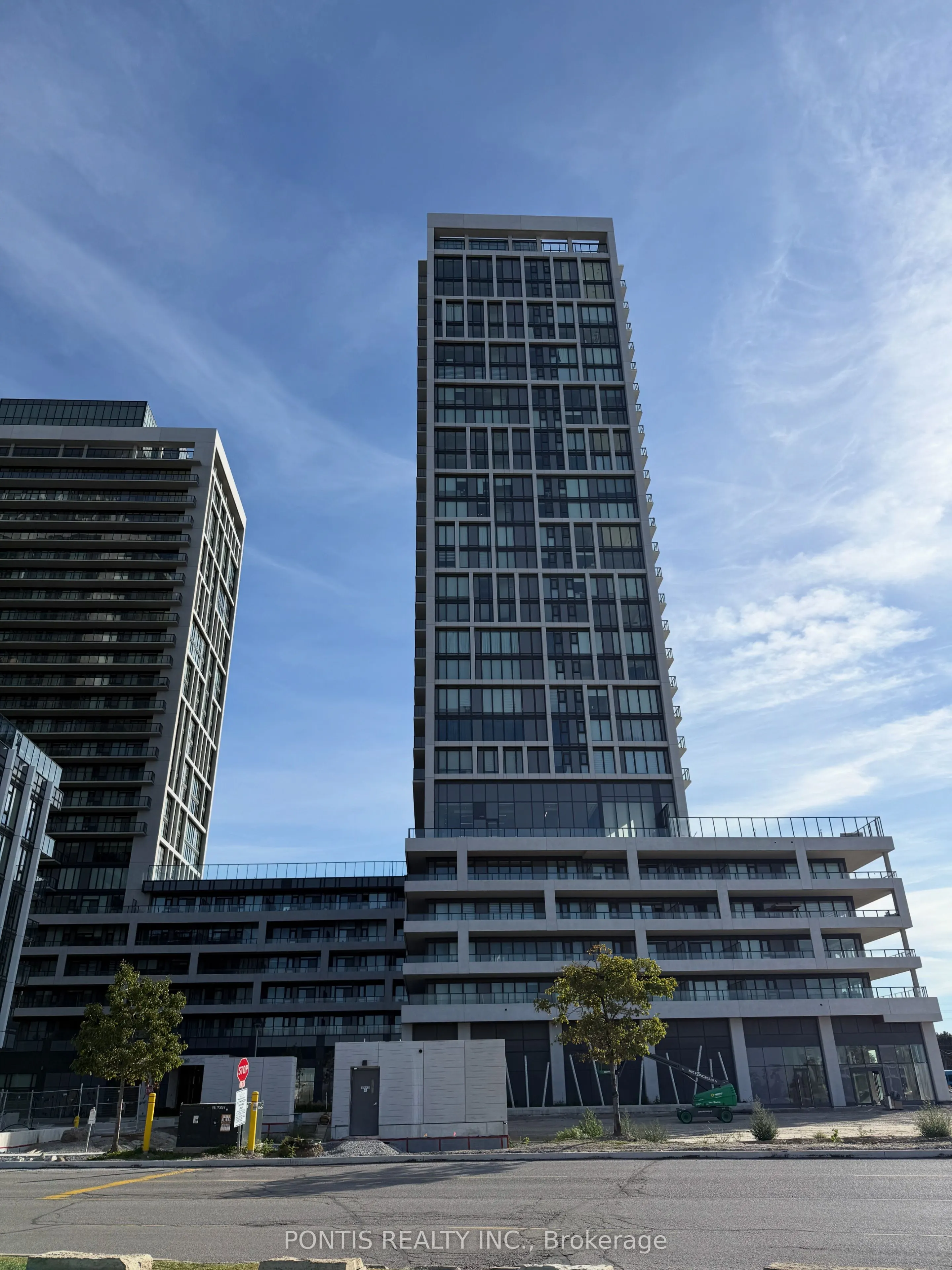 8960 Jane Street N, #234