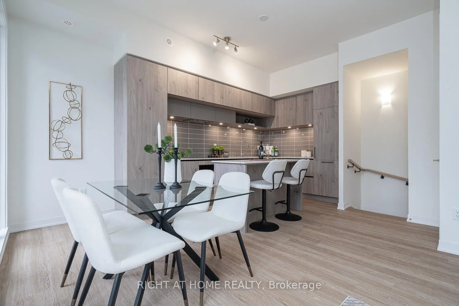 15 David Eyer Road, #1407