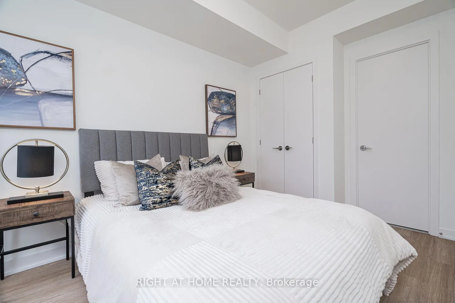 15 David Eyer Road, #1407