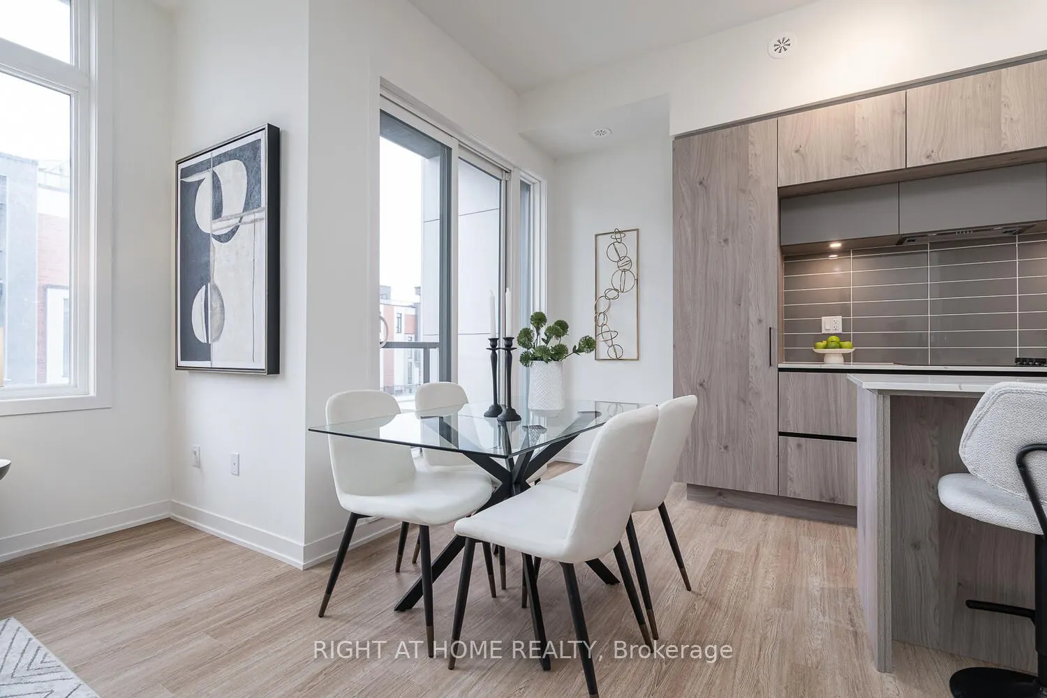 15 David Eyer Road, #1407