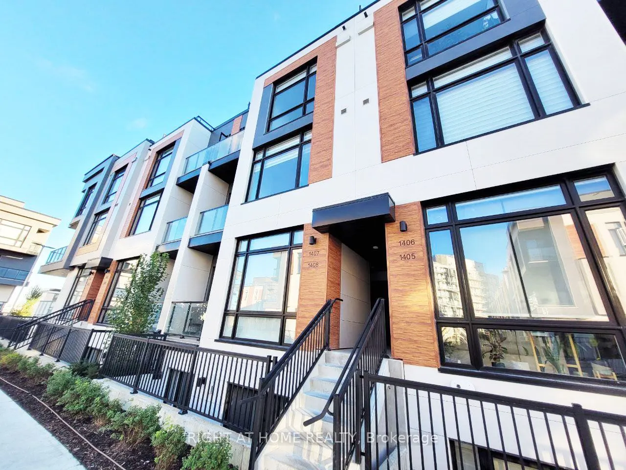 15 David Eyer Road, #1407