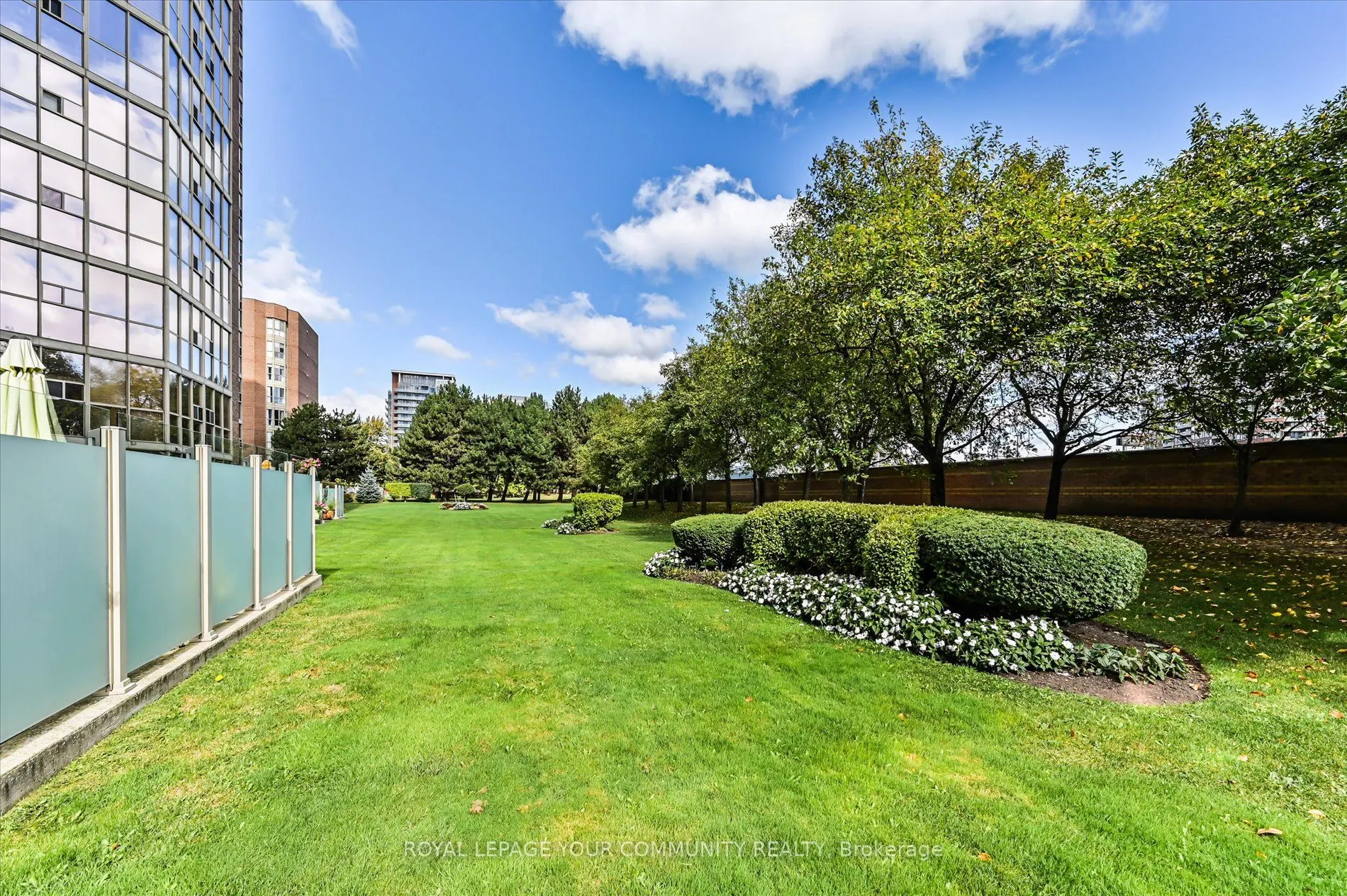 20 Baif Boulevard, #306