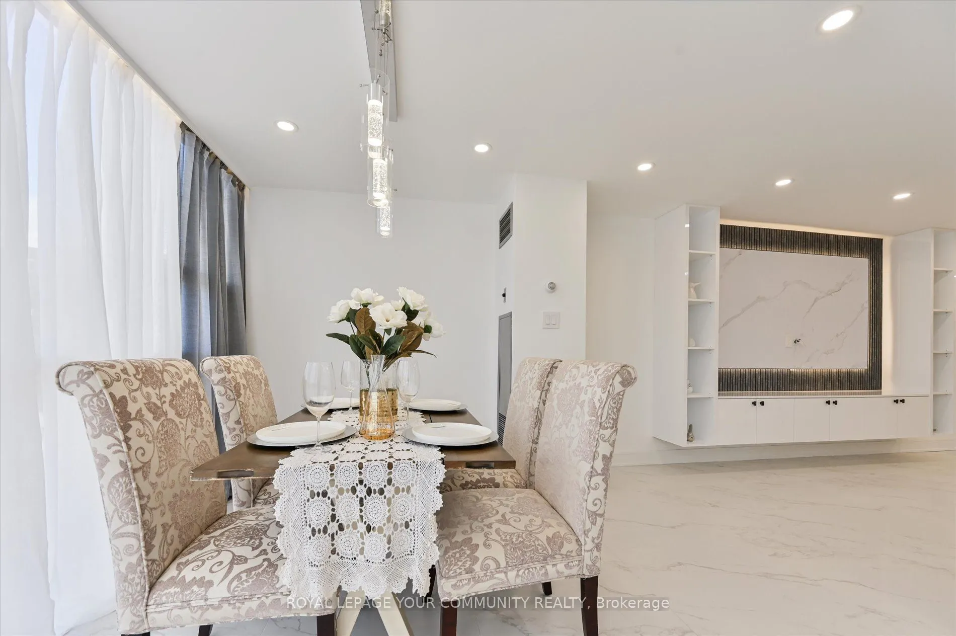 20 Baif Boulevard, #306