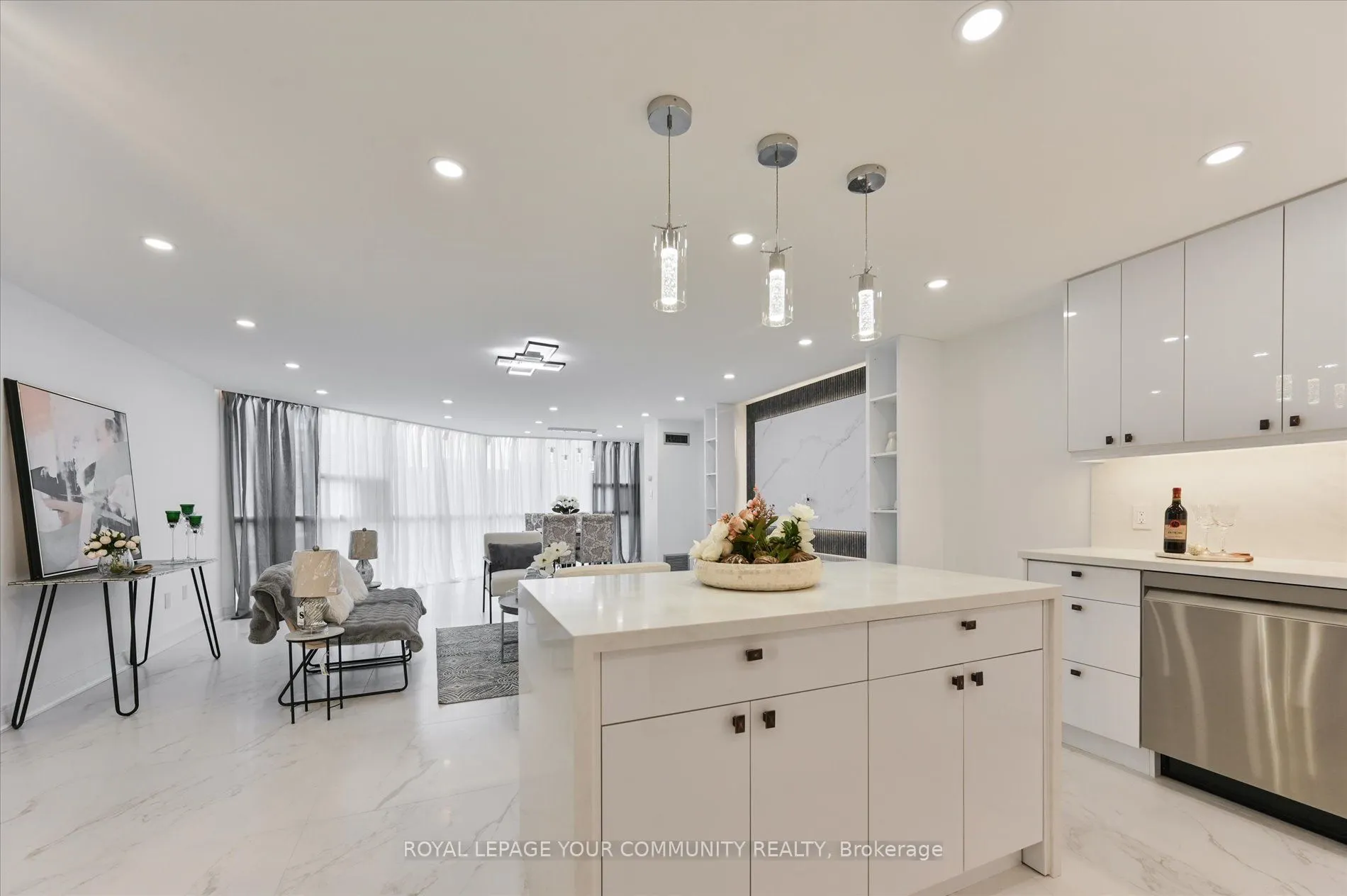 20 Baif Boulevard, #306