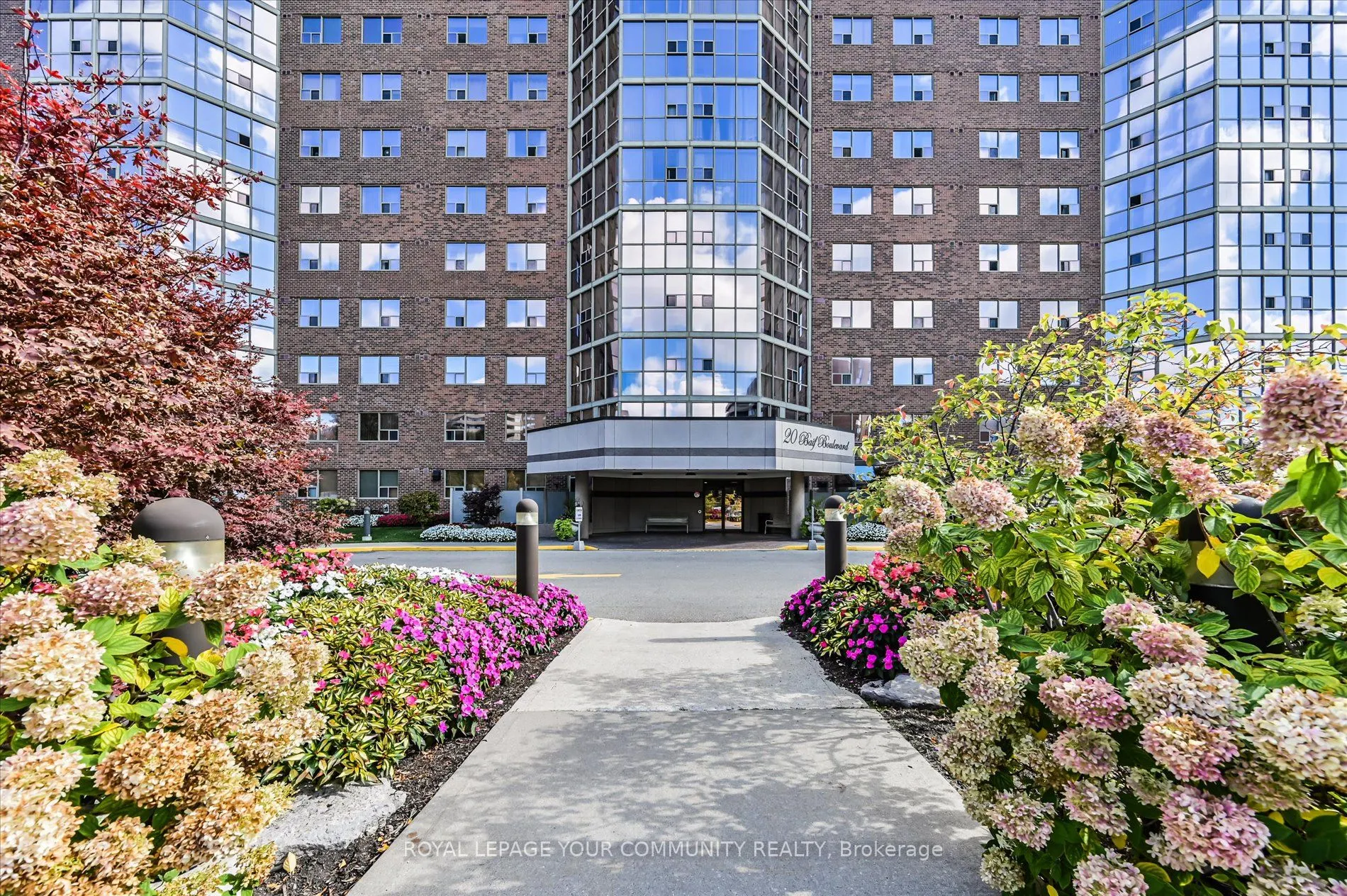 20 Baif Boulevard, #306