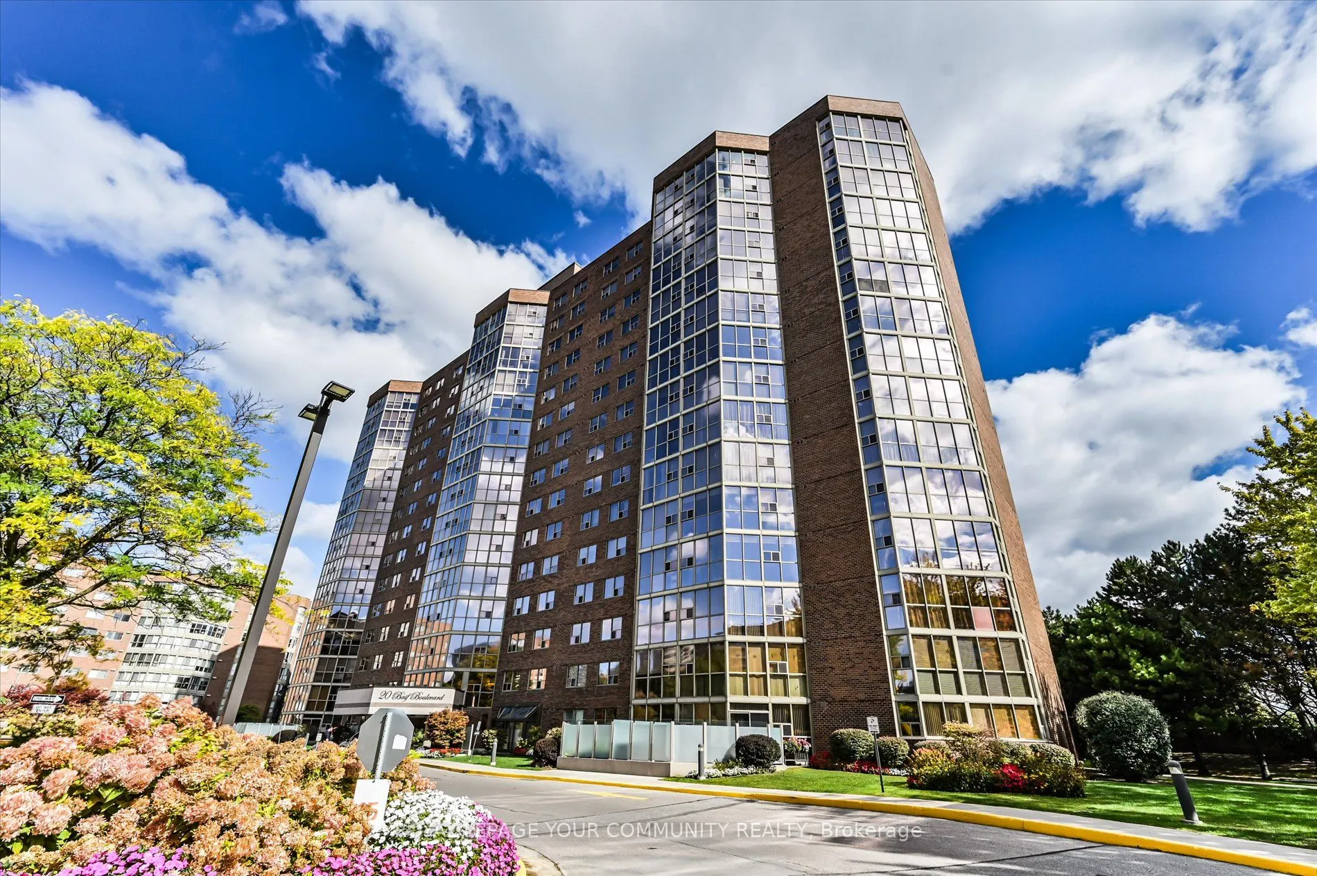 20 Baif Boulevard, #306