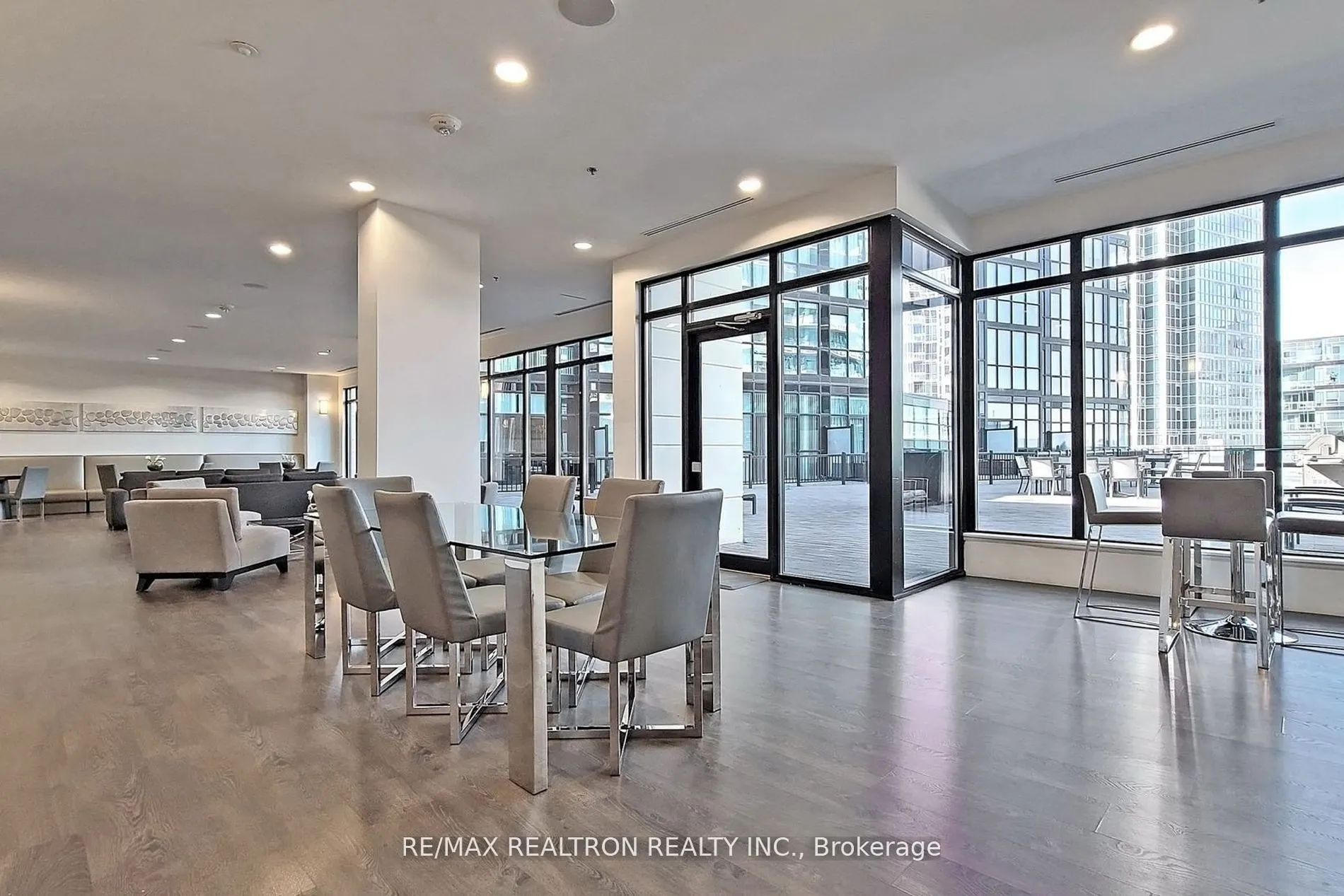 2900 Highway 7 Road, #3106