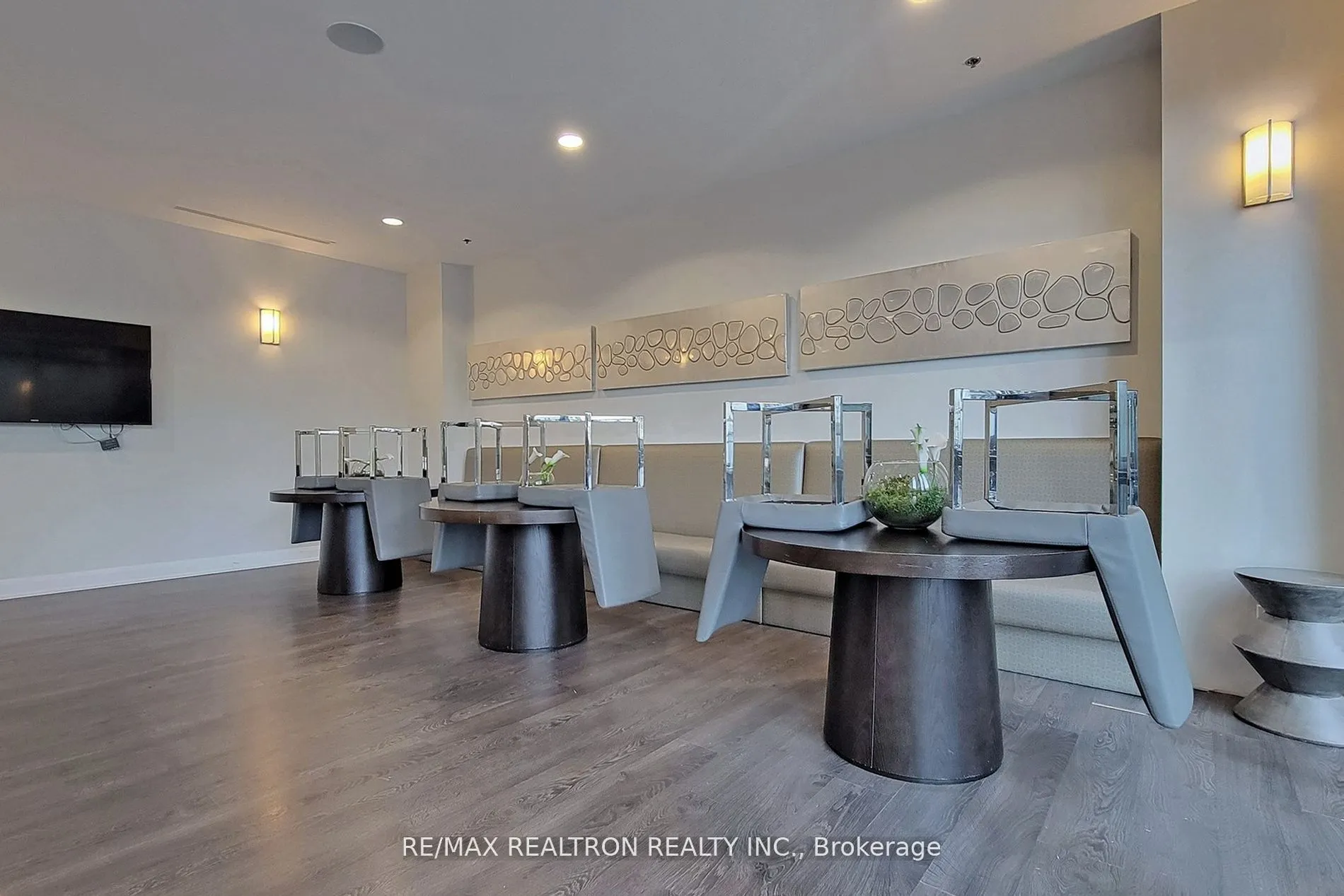 2900 Highway 7 Road, #3106