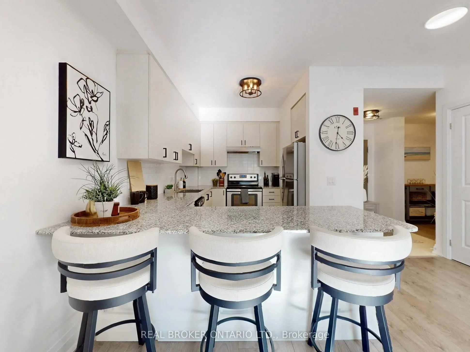 481 Rupert Avenue, #122