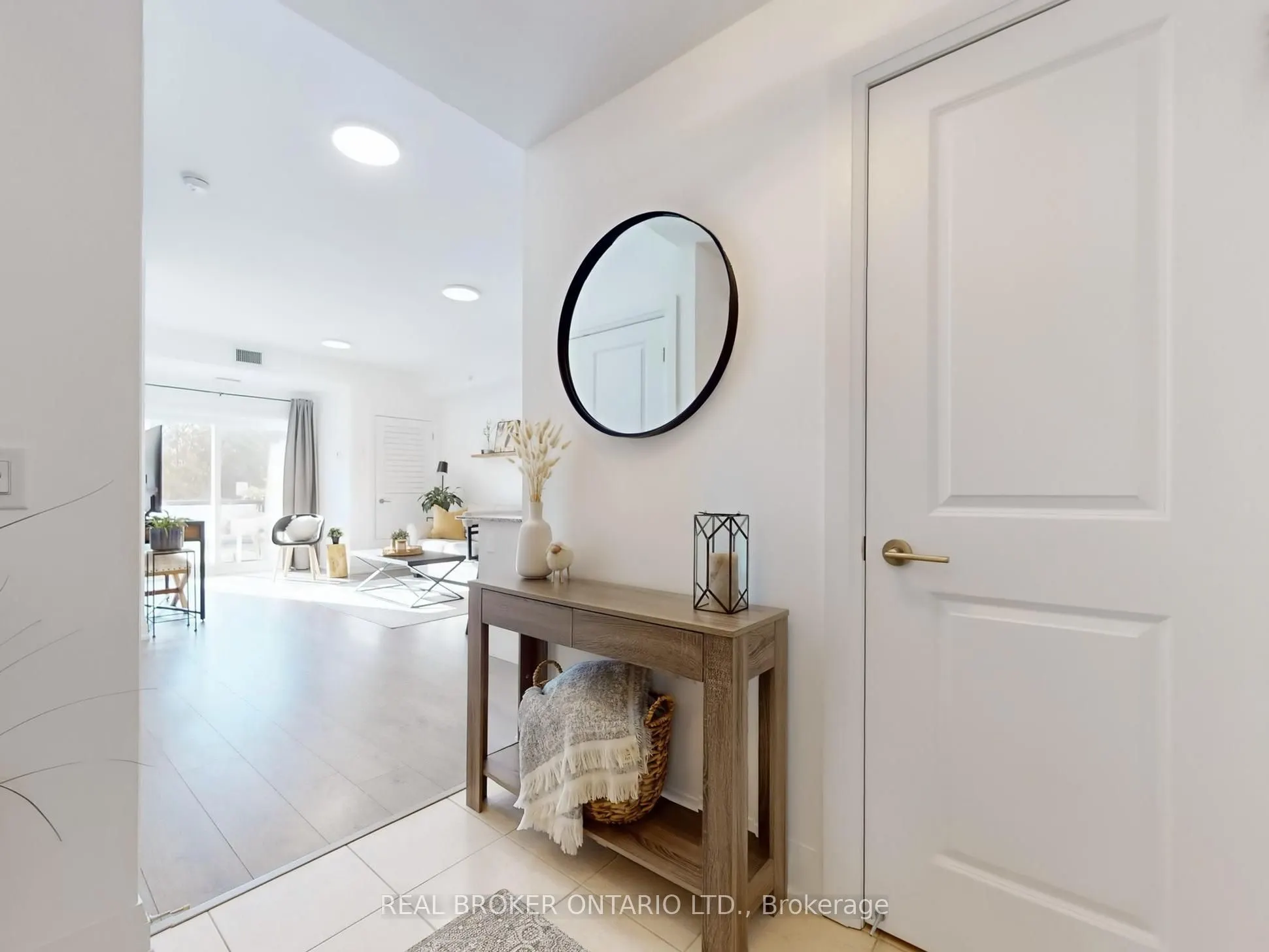 481 Rupert Avenue, #122