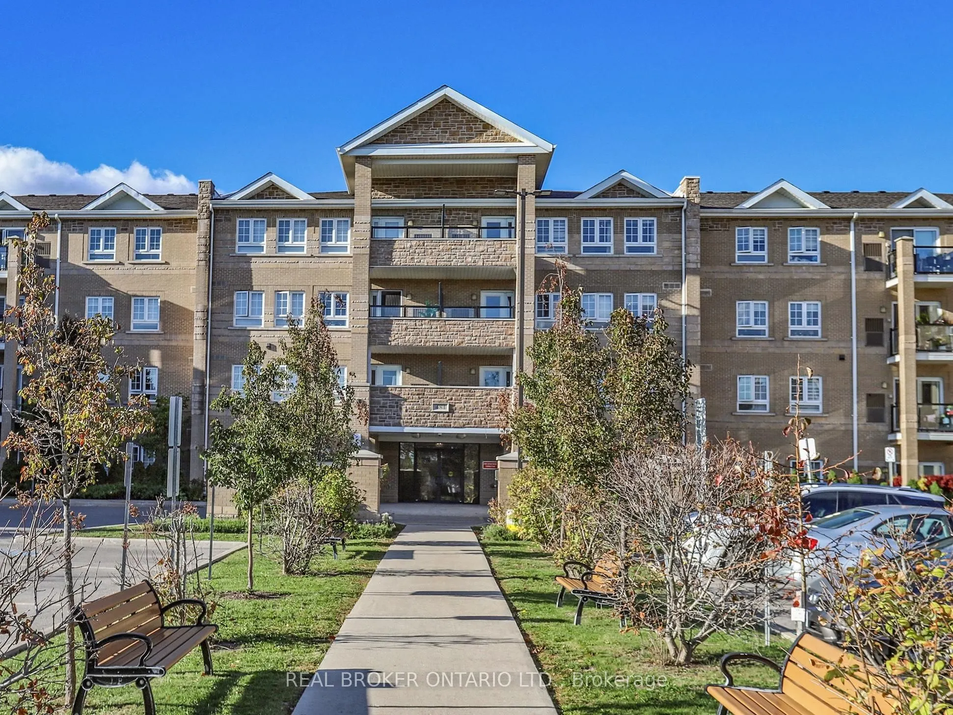 481 Rupert Avenue, #122
