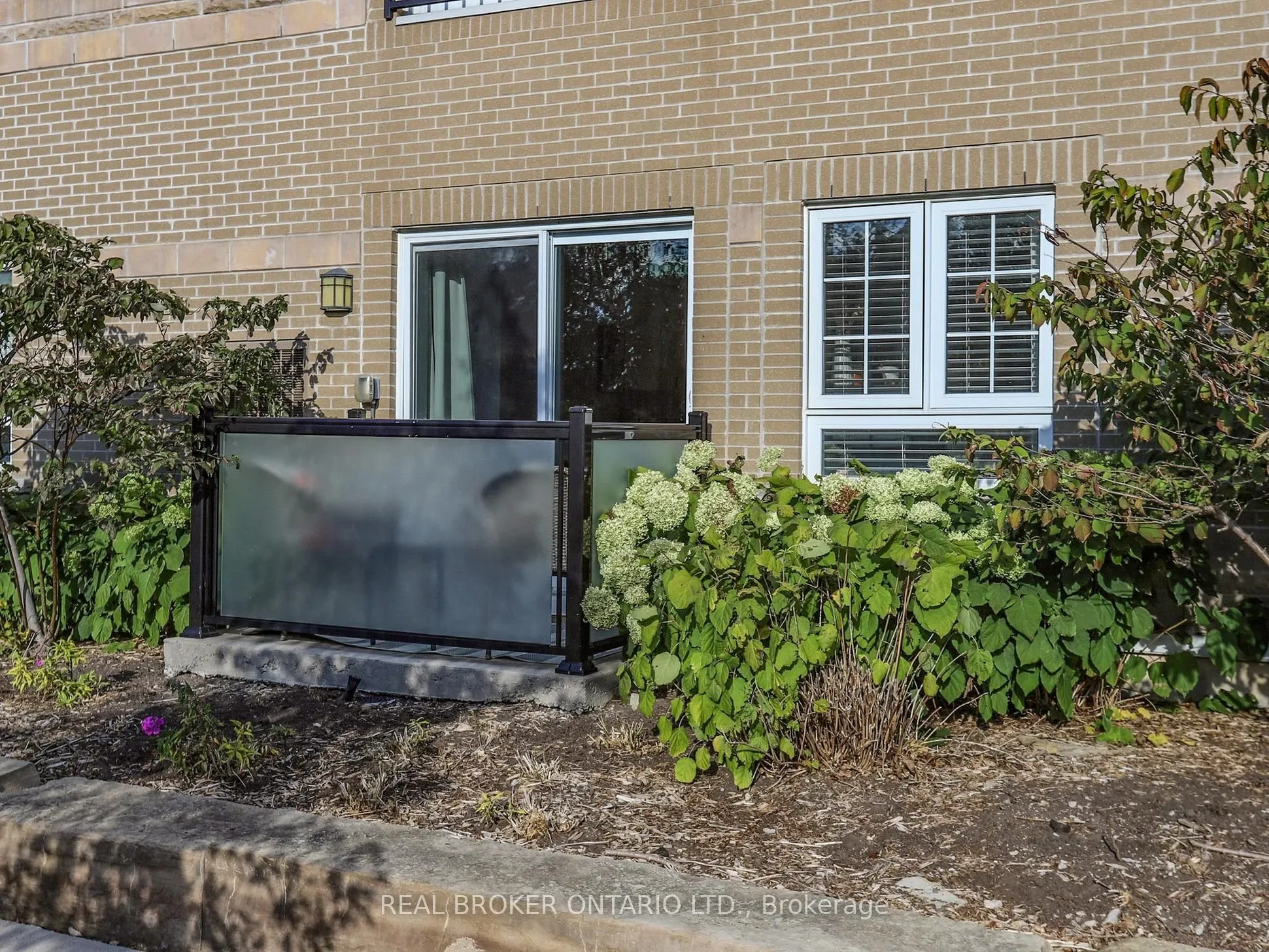 481 Rupert Avenue, #122