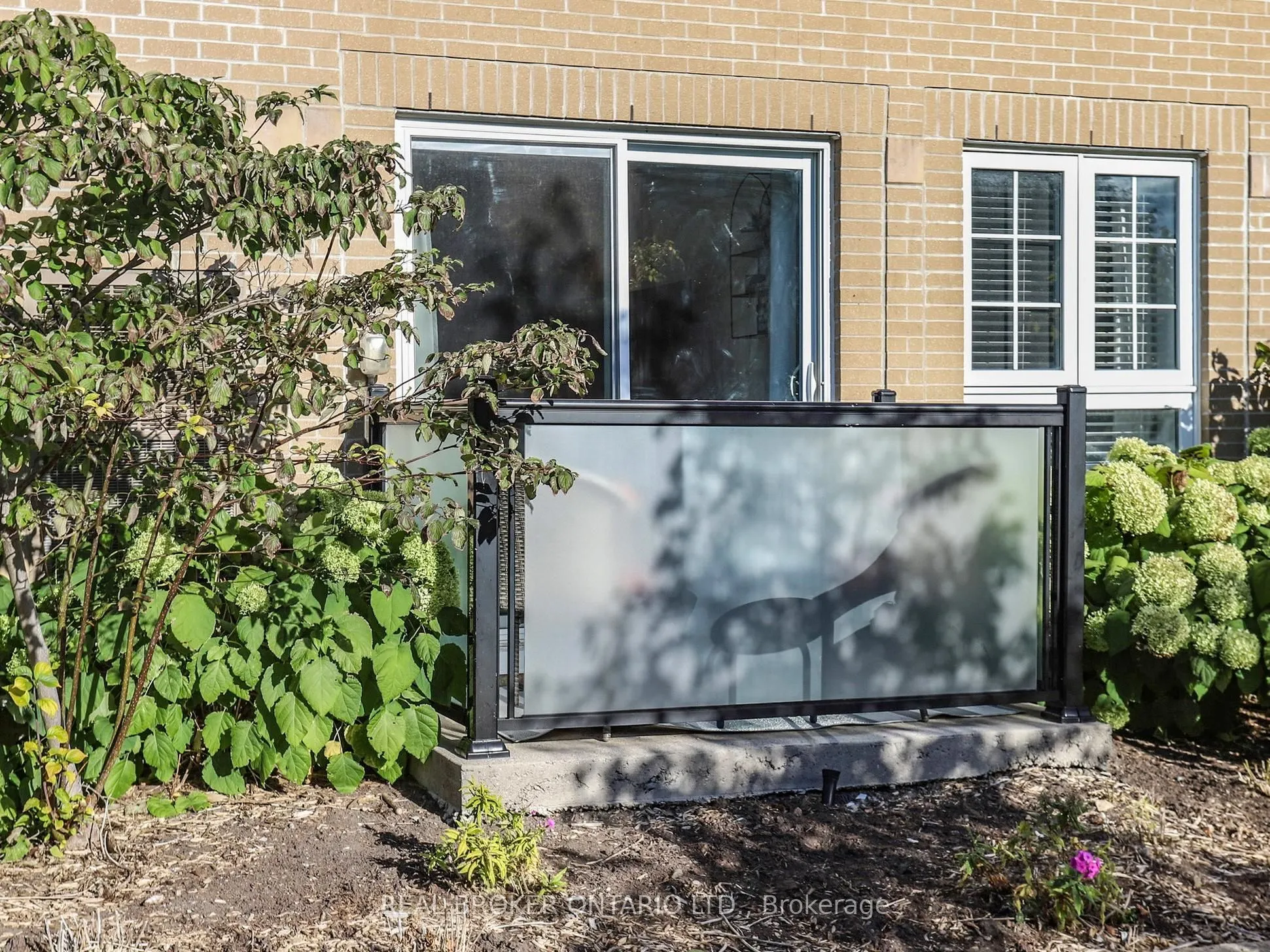 481 Rupert Avenue, #122