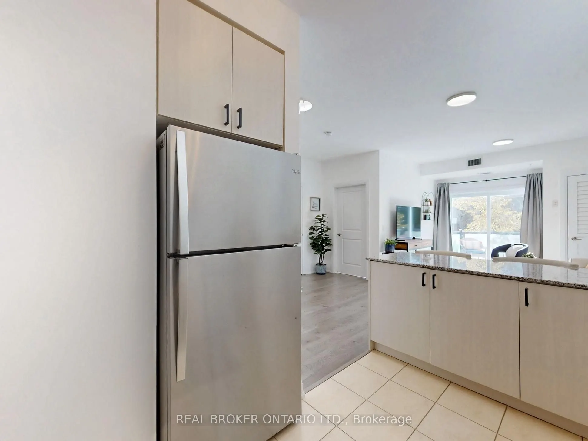 481 Rupert Avenue, #122