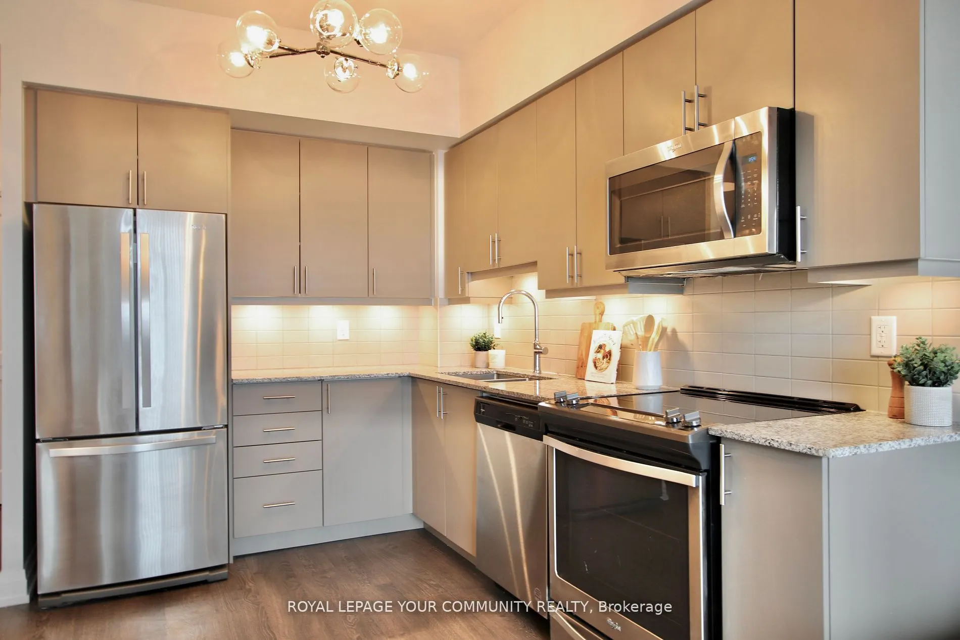 7890 BATHURST Street, #1909