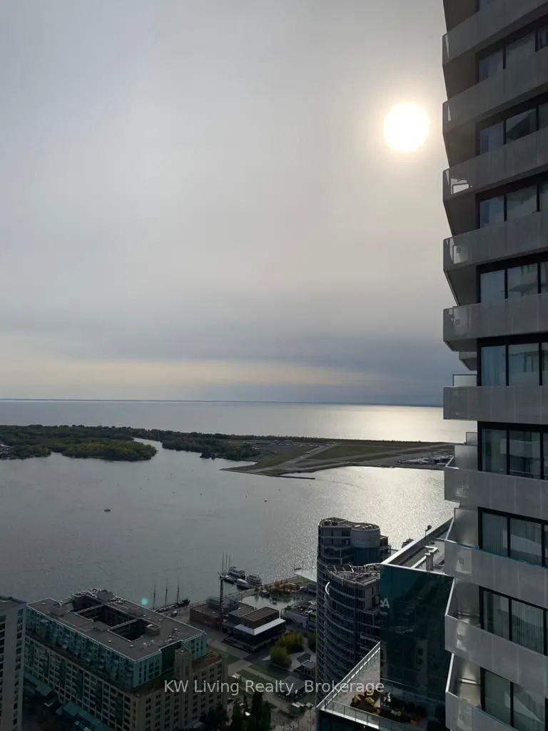 7165 Yonge Street, #1509
