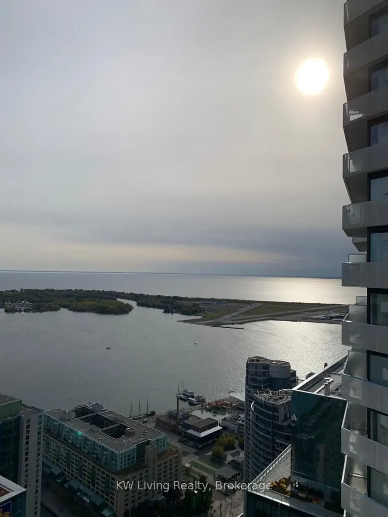 7165 Yonge Street, #1509