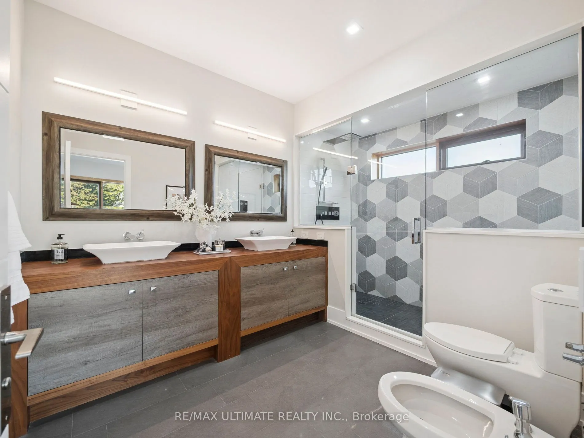 74 Leisure Lane