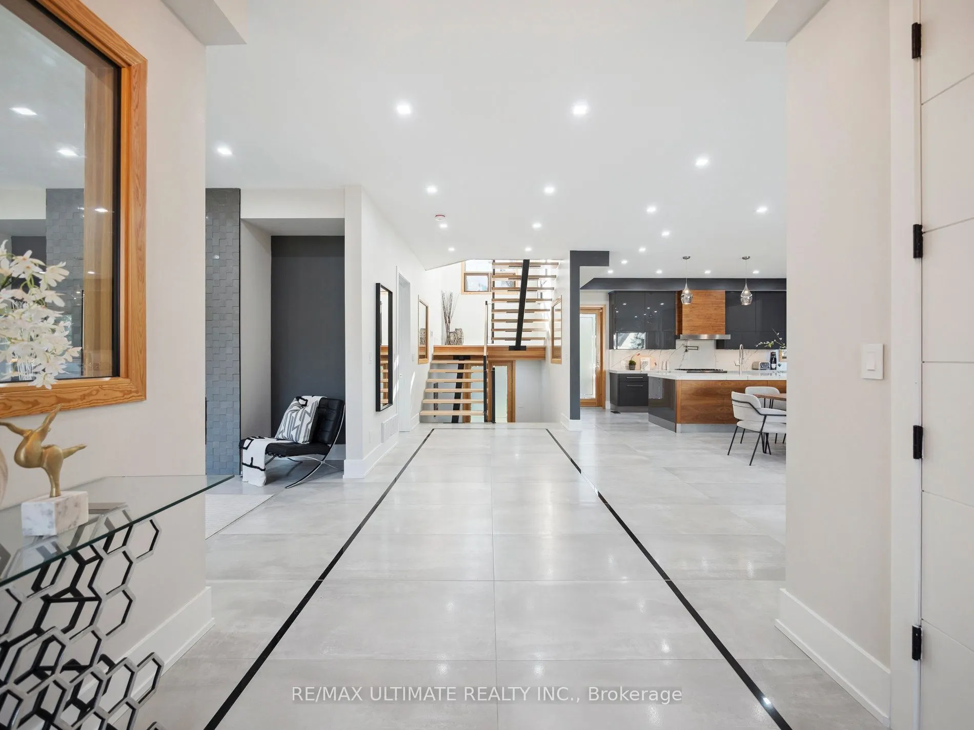 74 Leisure Lane
