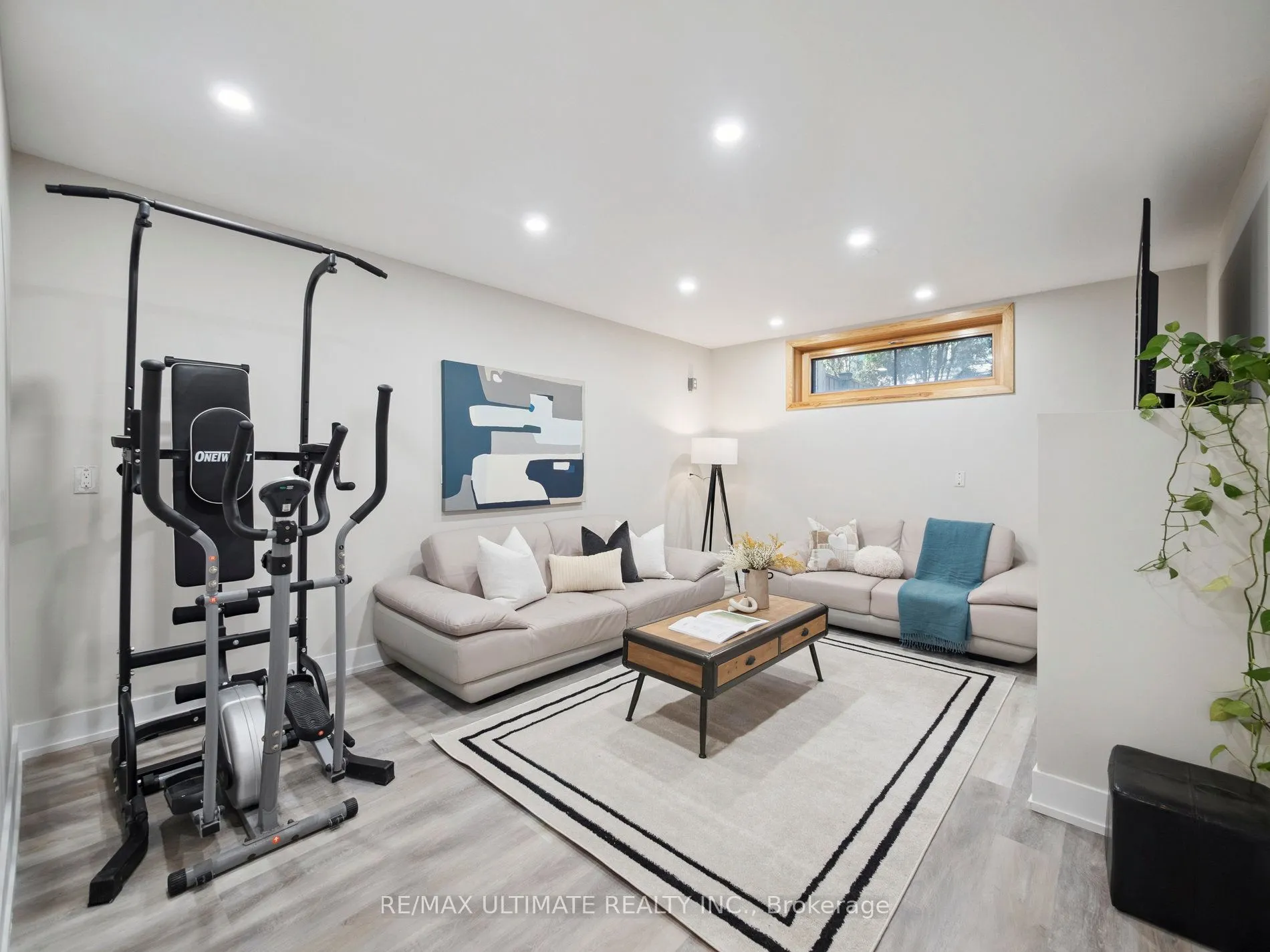 74 Leisure Lane