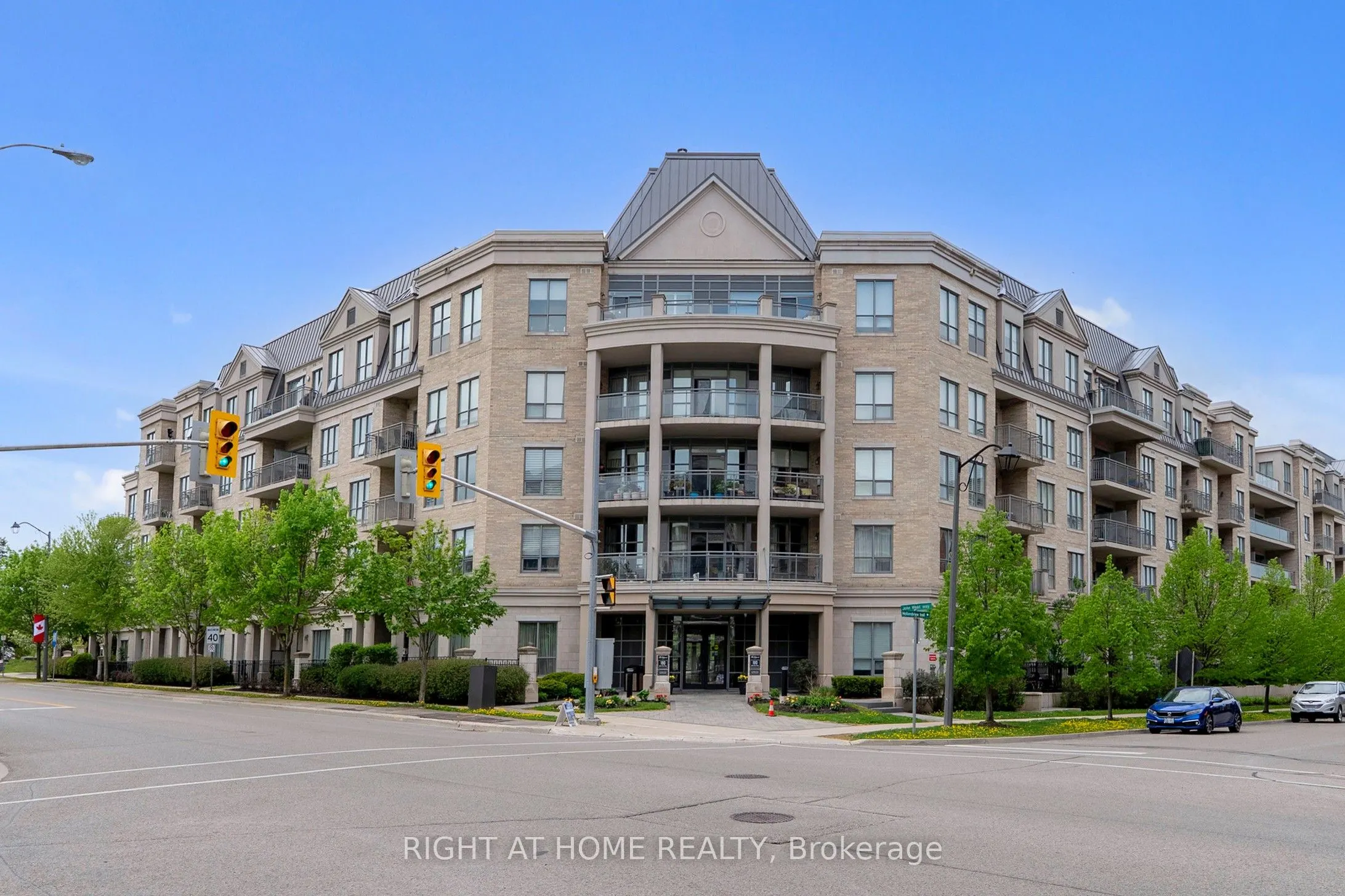 180 John West Way, #422