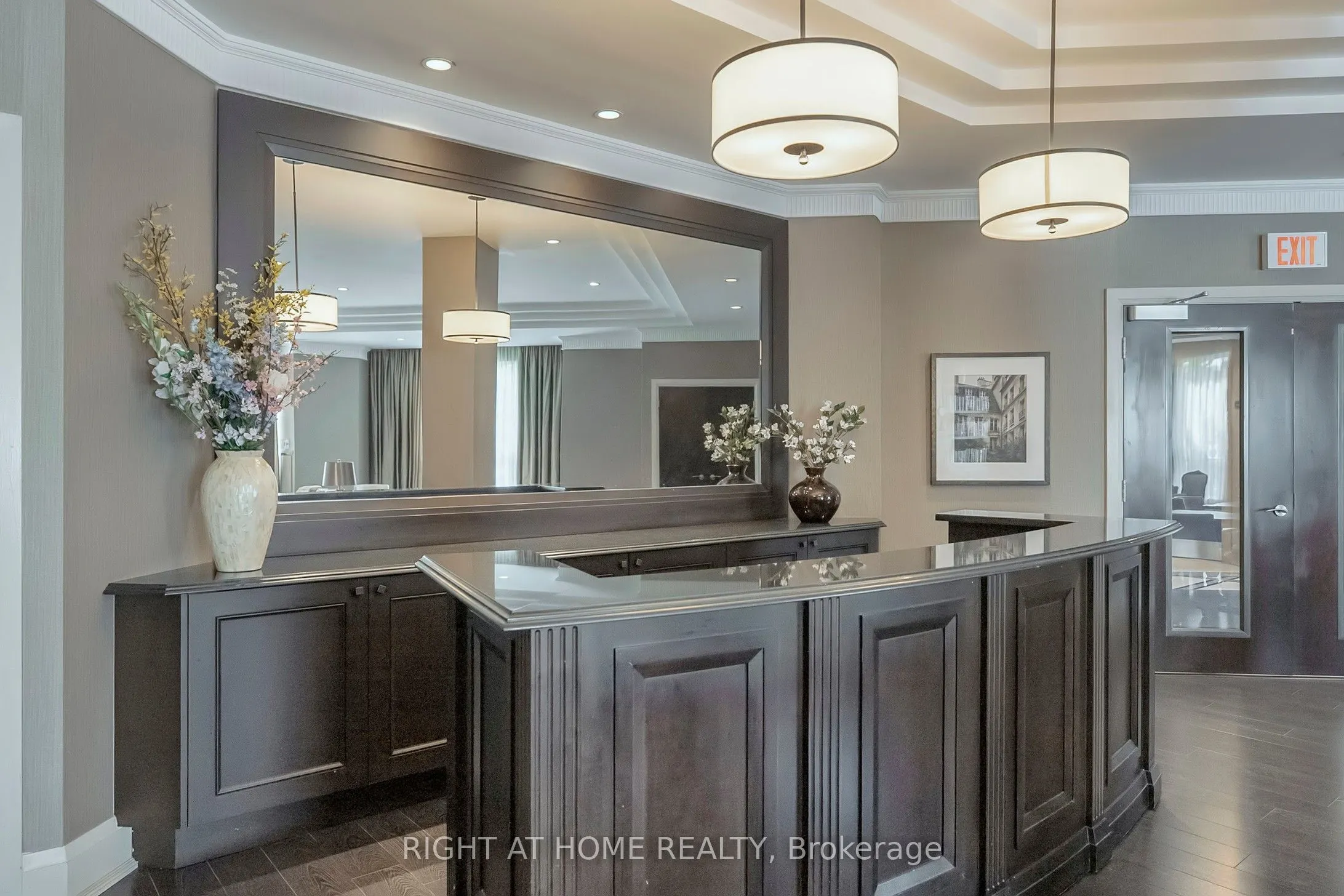 180 John West Way, #422