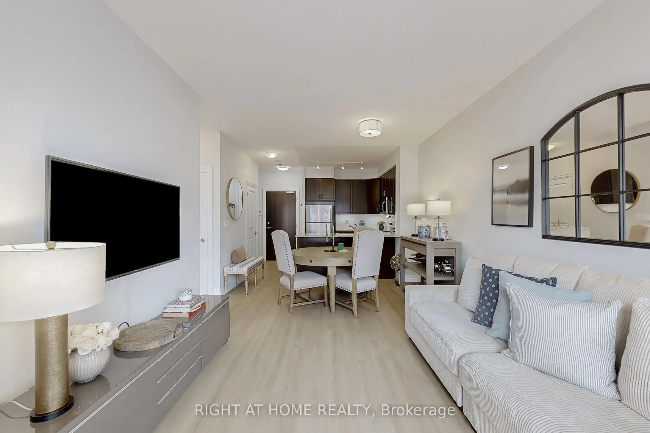 180 John West Way, #422