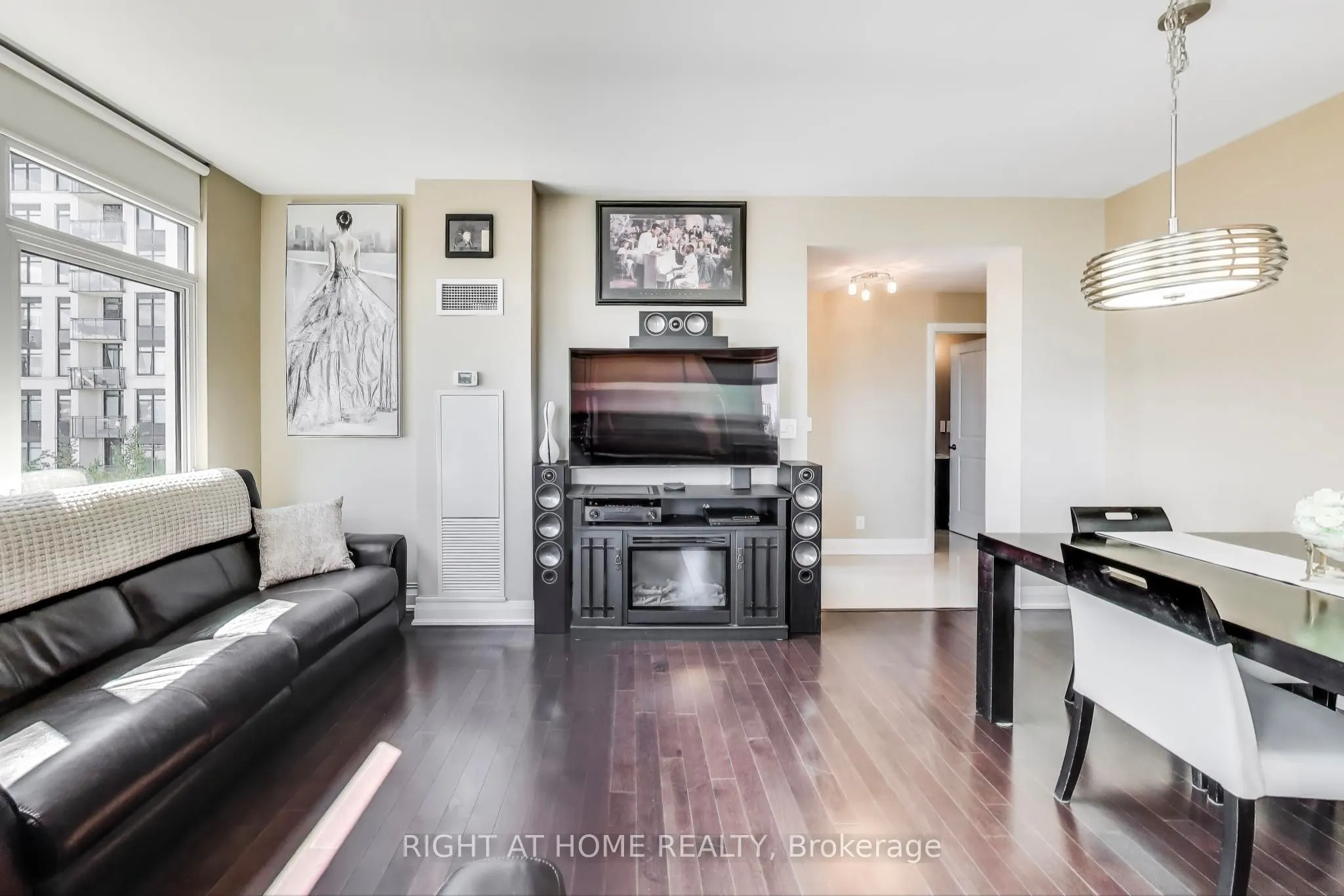 12 Woodstream Boulevard, #317