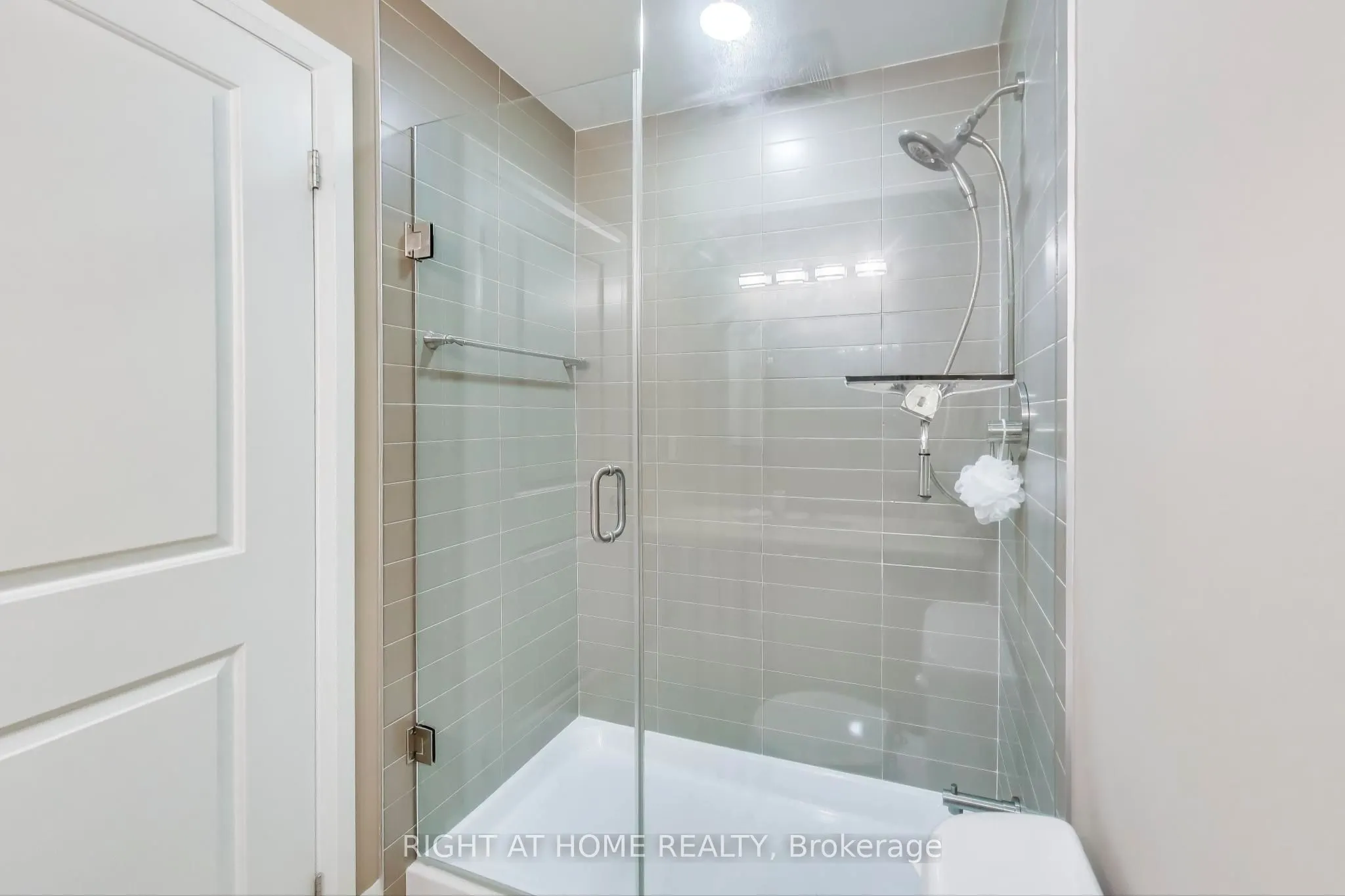 12 Woodstream Boulevard, #317