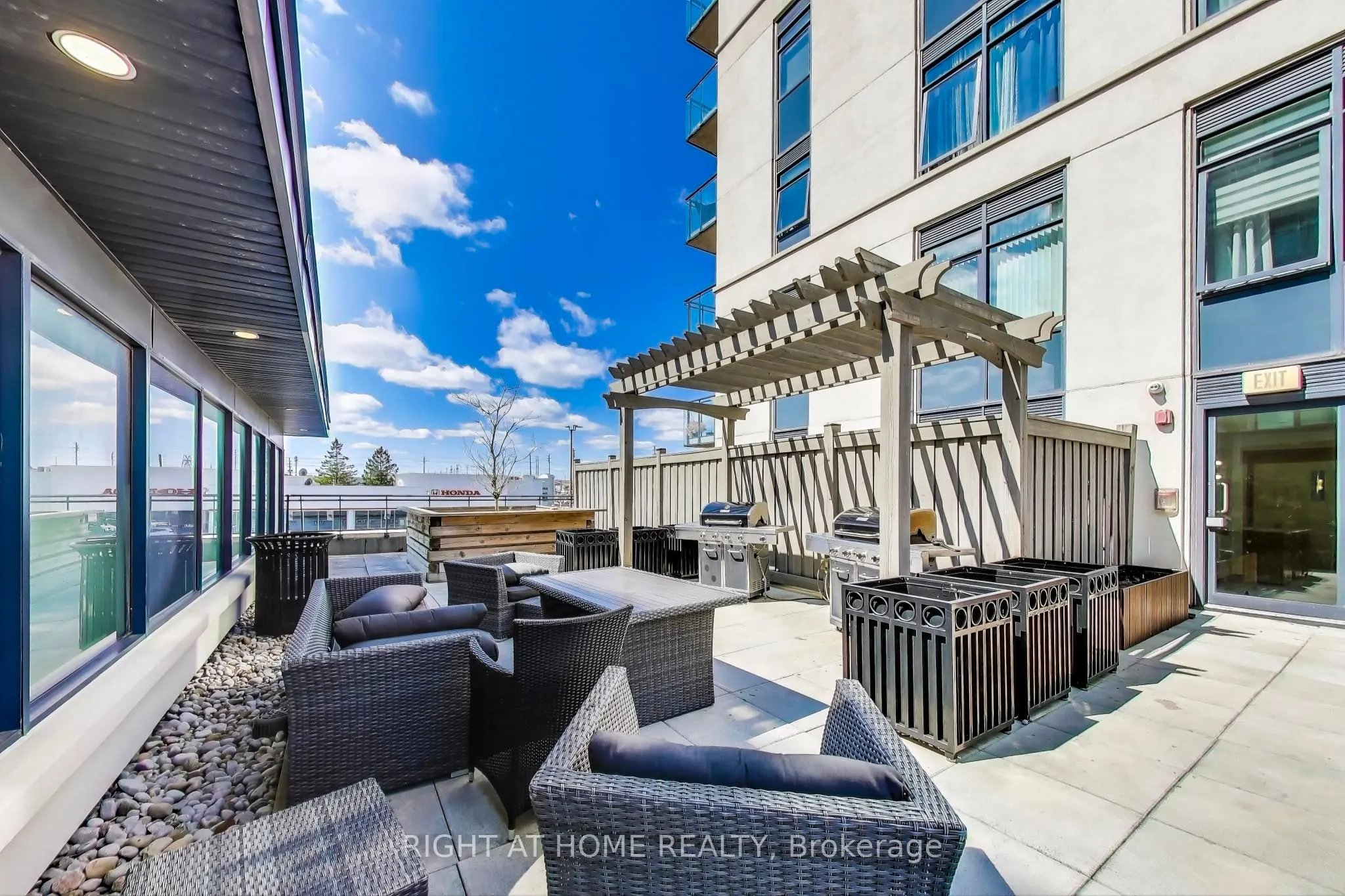 12 Woodstream Boulevard, #317