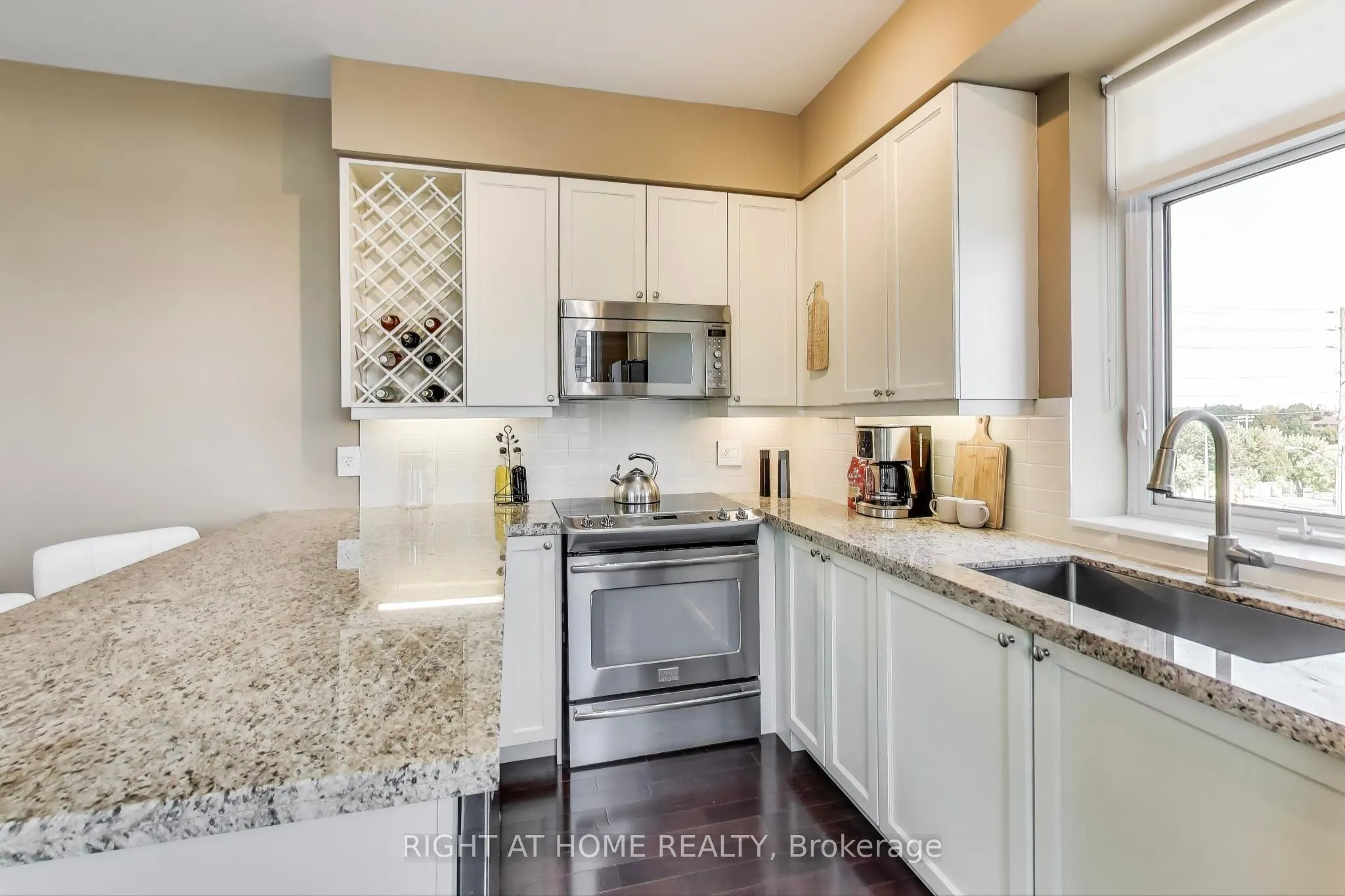 12 Woodstream Boulevard, #317