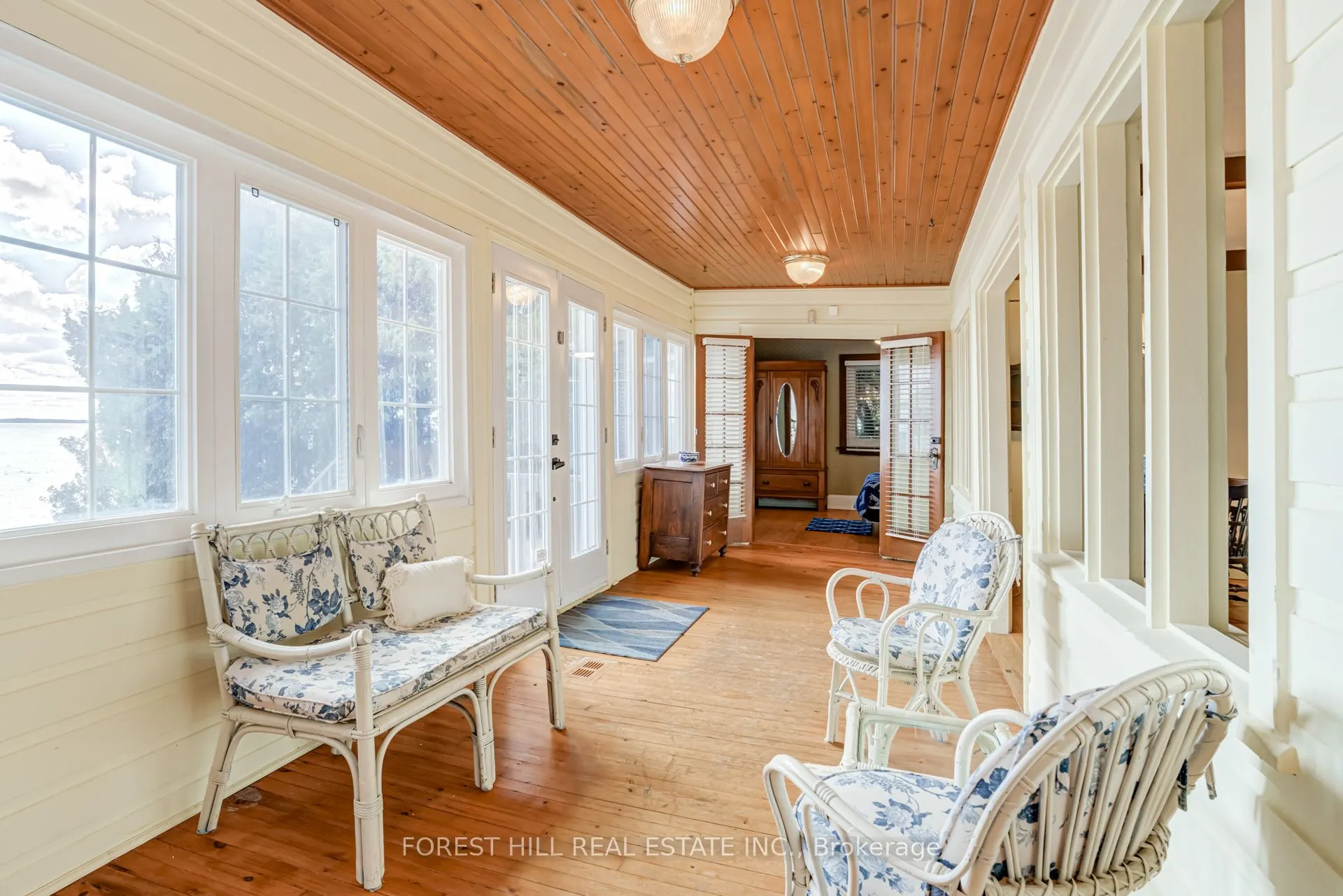 41 Sunnypoint Drive