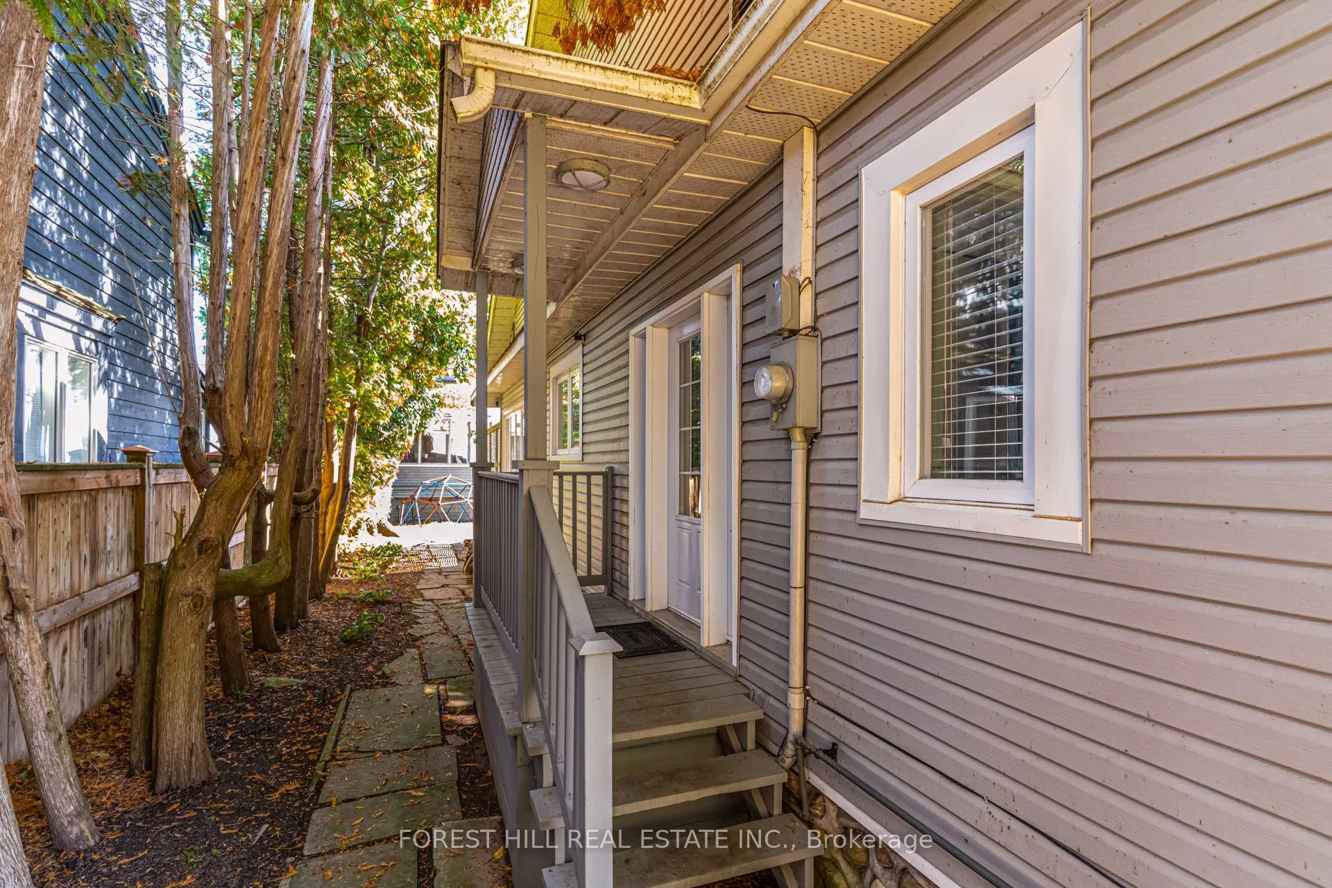 41 Sunnypoint Drive