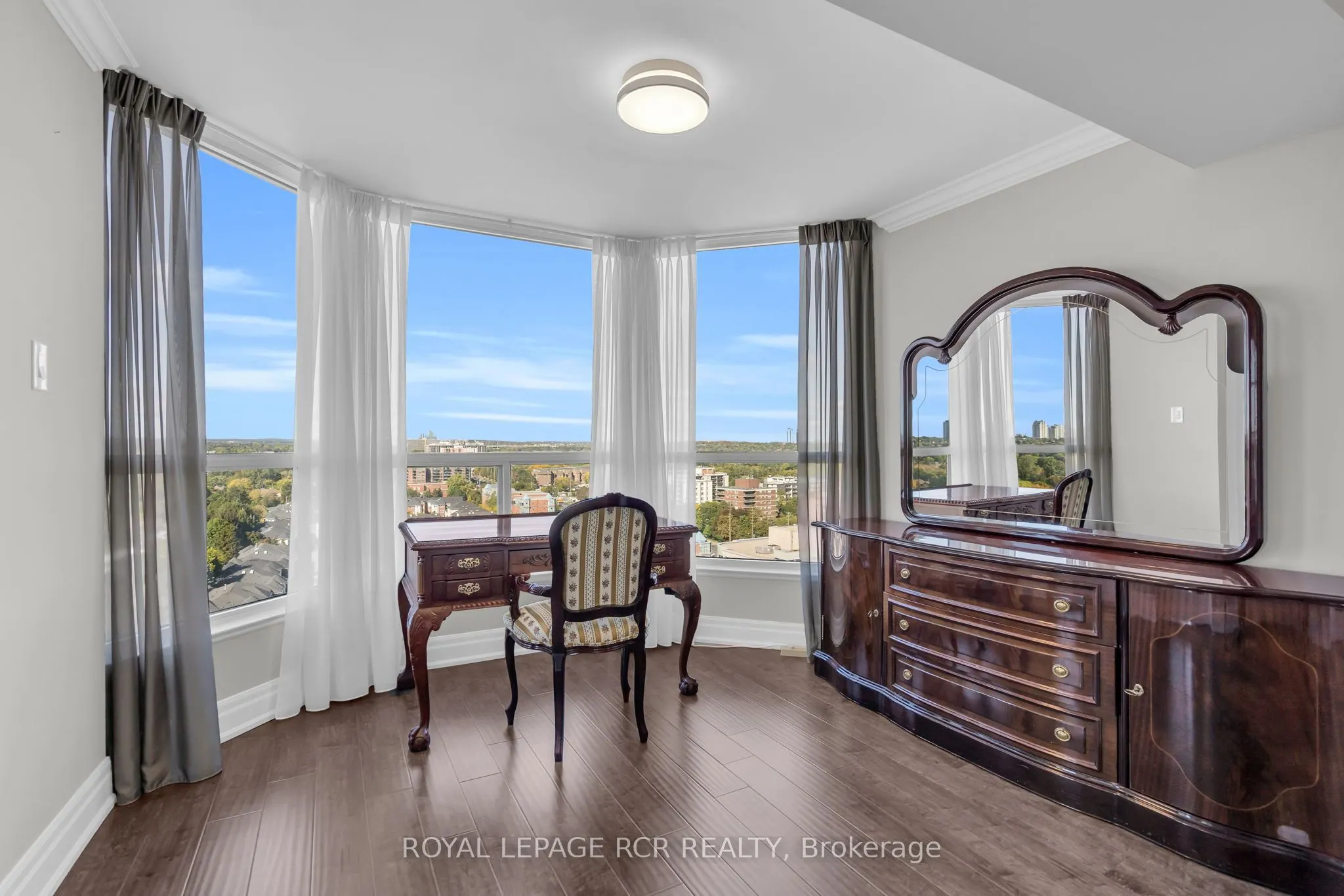 1 Clark Avenue W, #1607
