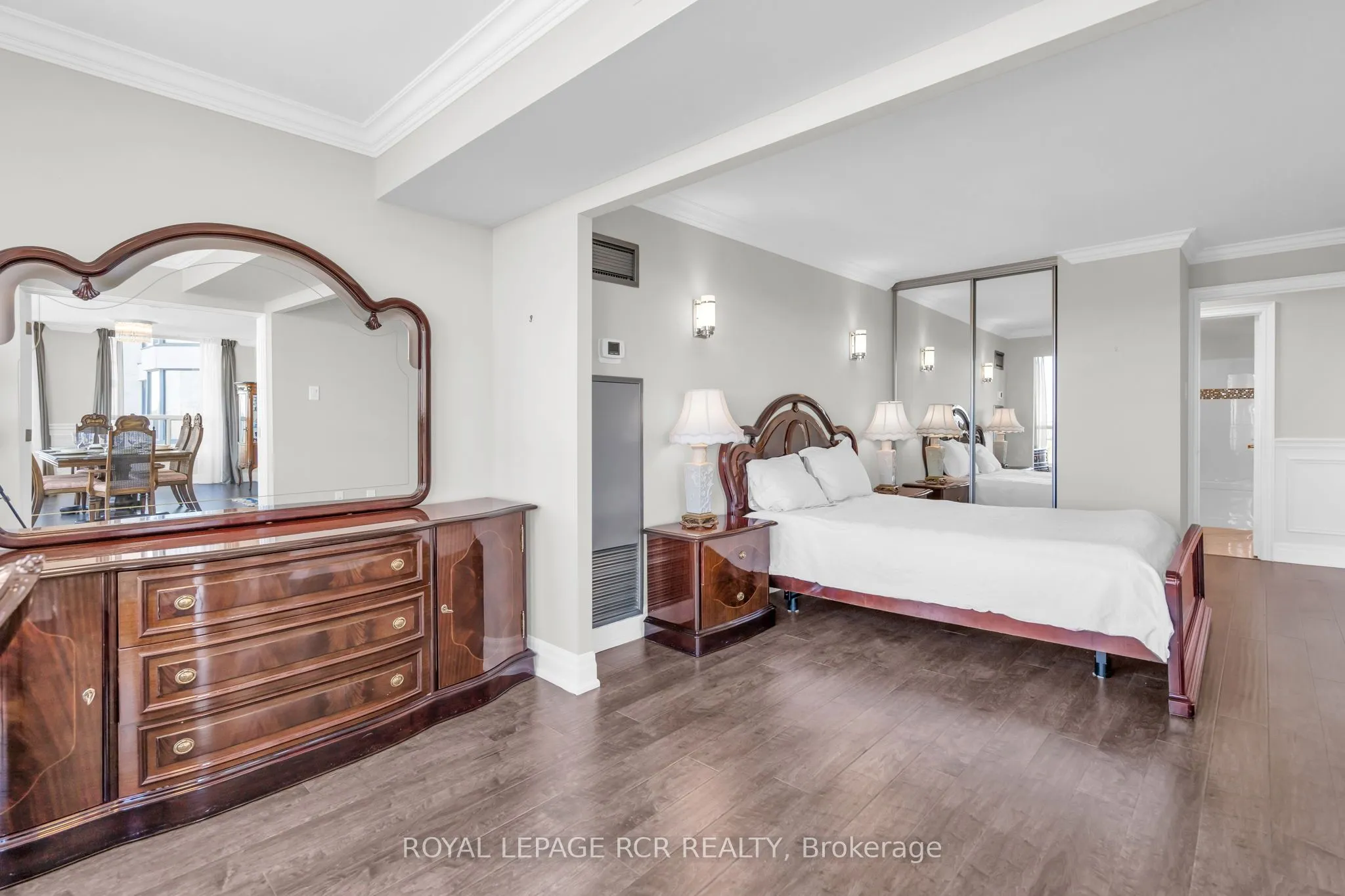 1 Clark Avenue W, #1607