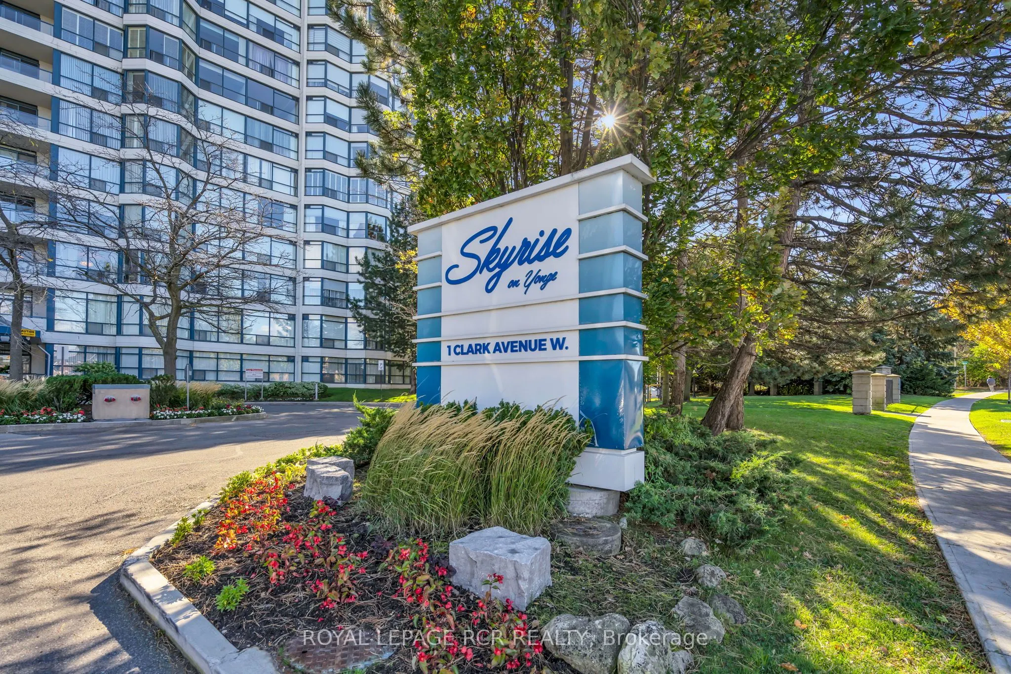 1 Clark Avenue W, #1607