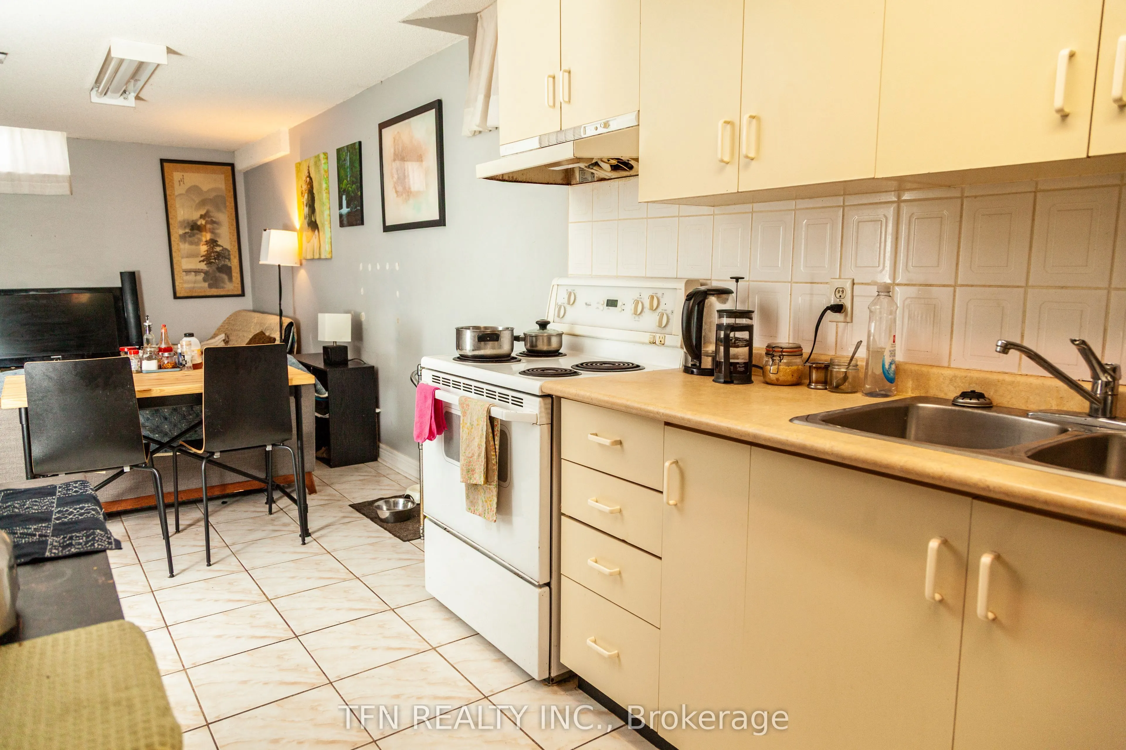 5 Belwood Boulevard