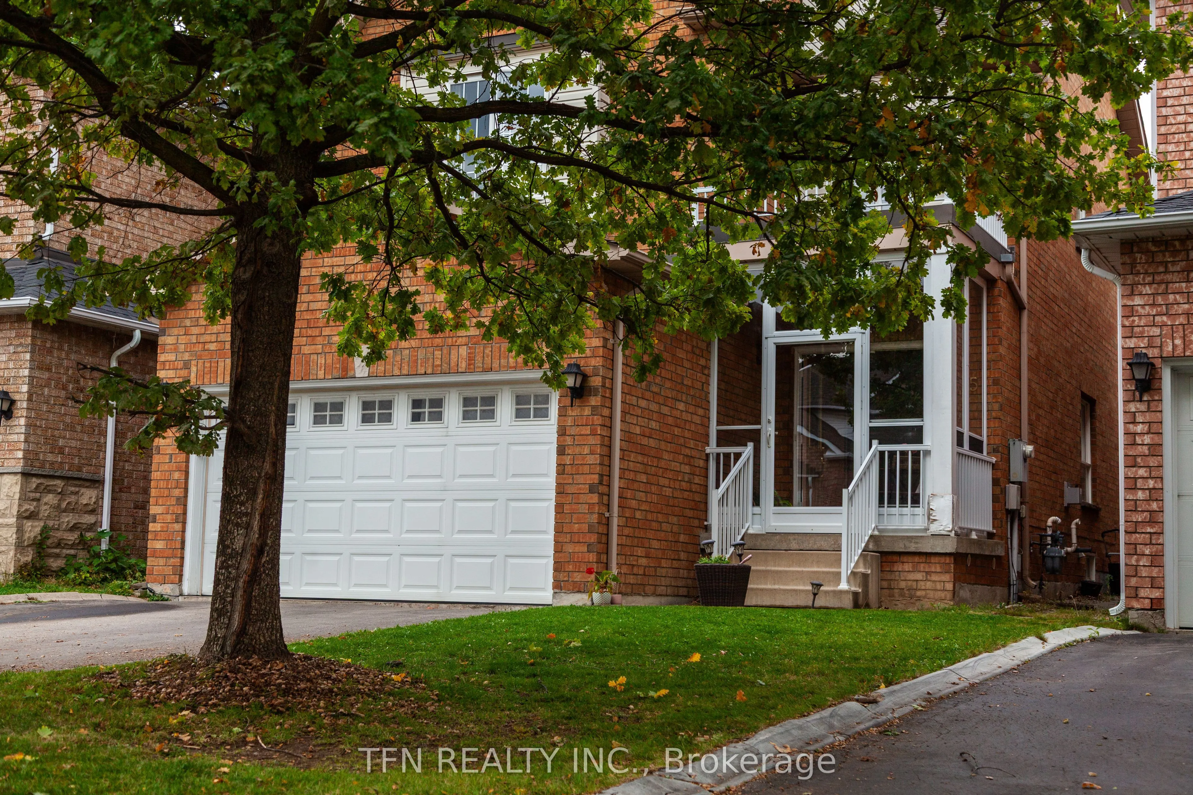 5 Belwood Boulevard